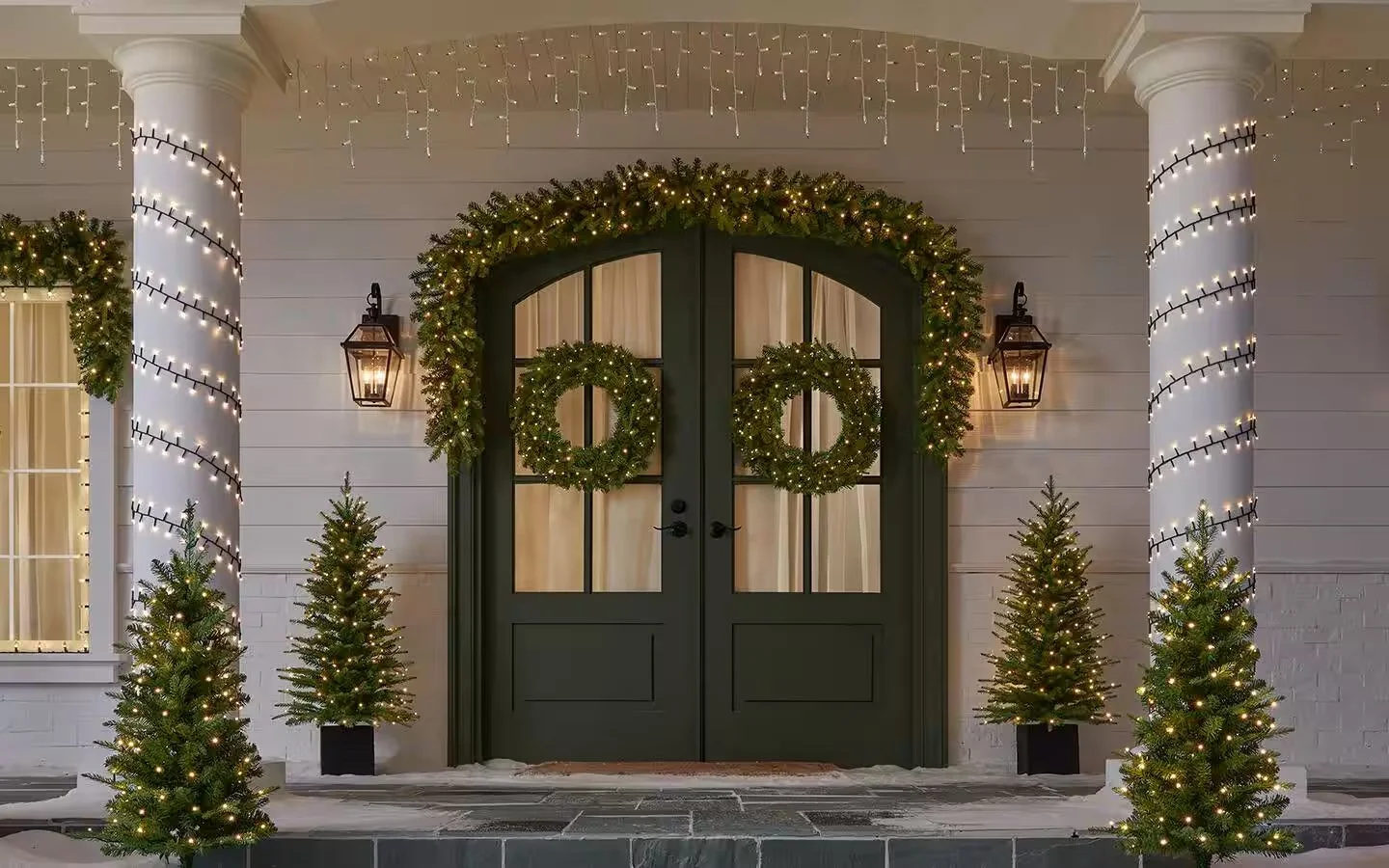 What the Real Estate Market Looks Like Heading Into the Holidays