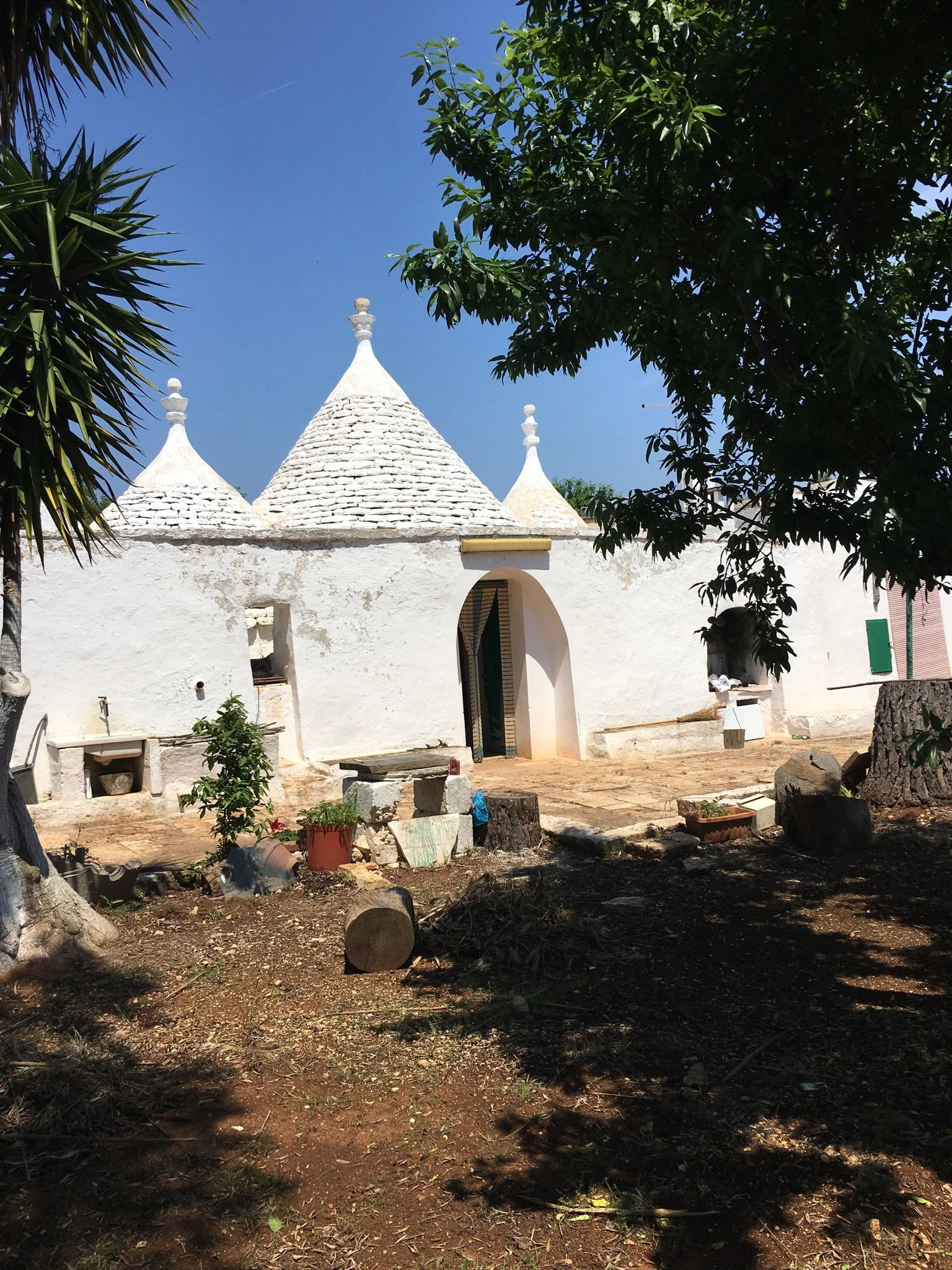 Trullo_voor.JPG