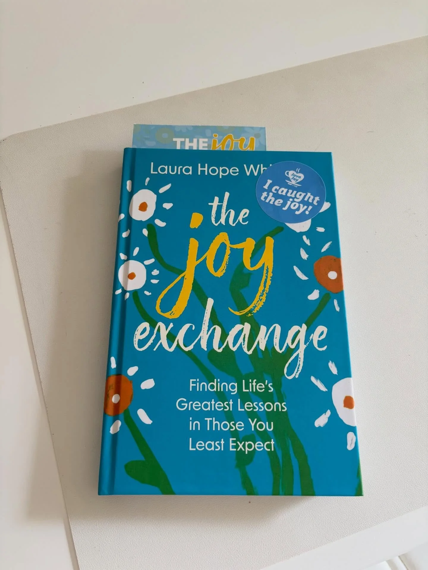 What a God wink discovering @laurahopewhitaker and her nonprofit @esp_inc! Tomorrow she's signing books and her team will be serving coffee at @stanleykorshak from 1pm-3pm. Dallas friends, don't miss this - it'll fill your heart to the brim! ❤️