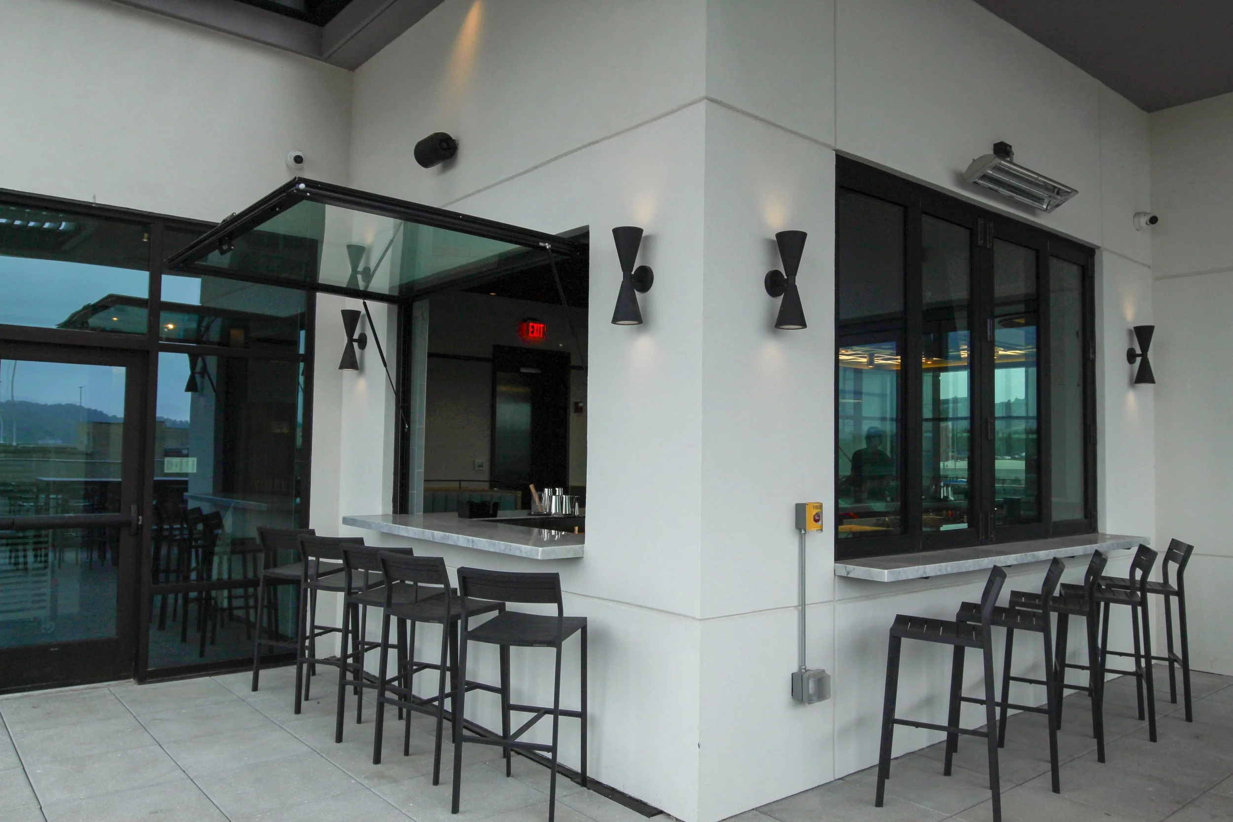 Embassy Suites by Hilton is a 7th floor remodel and renovation by P&C Construction in downtown Chattanooga, TN of their top floor restaurant, kitchen, bar, and outdoor patio, as well as first floor training facilities and more.