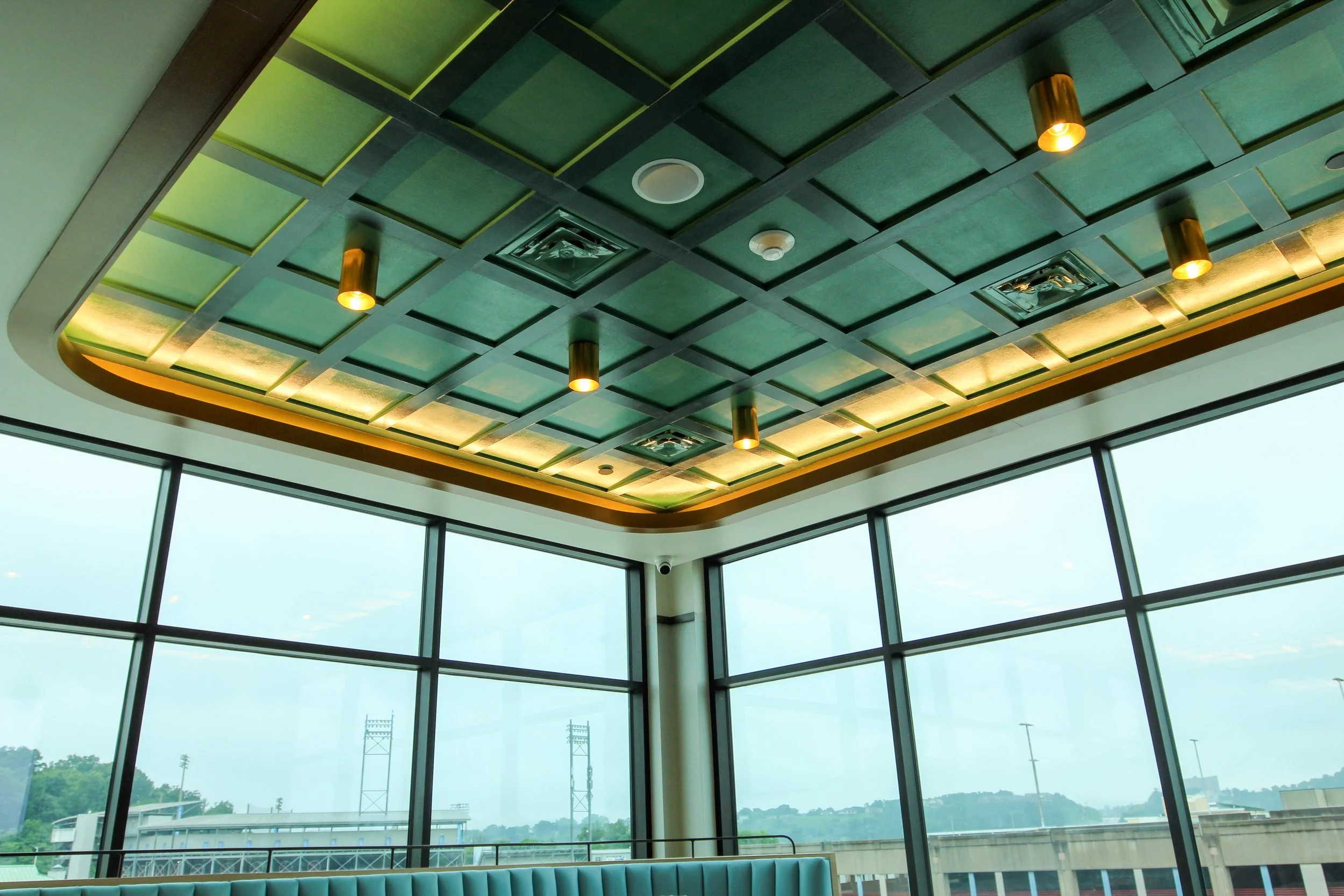 Embassy Suites by Hilton is a 7th floor remodel and renovation by P&C Construction in downtown Chattanooga, TN of their top floor restaurant, kitchen, bar, and outdoor patio, as well as first floor training facilities and more.