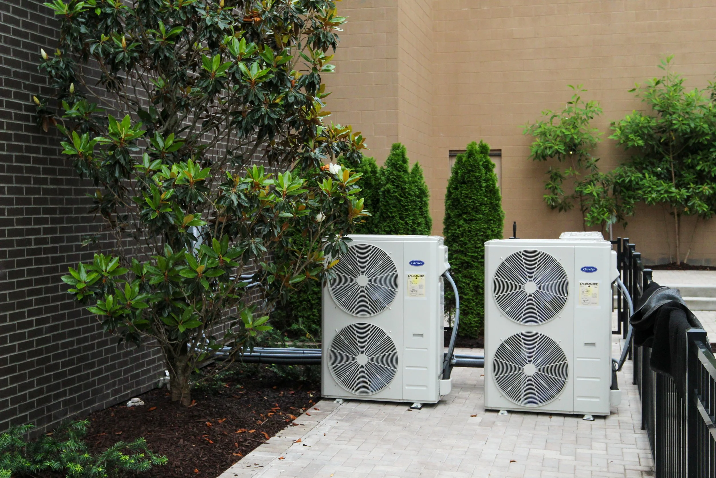 Embassy Suites by Hilton is a 7th floor remodel and renovation by P&C Construction in downtown Chattanooga, TN of their top floor restaurant, kitchen, bar, and outdoor patio, as well as first floor training facilities and more.