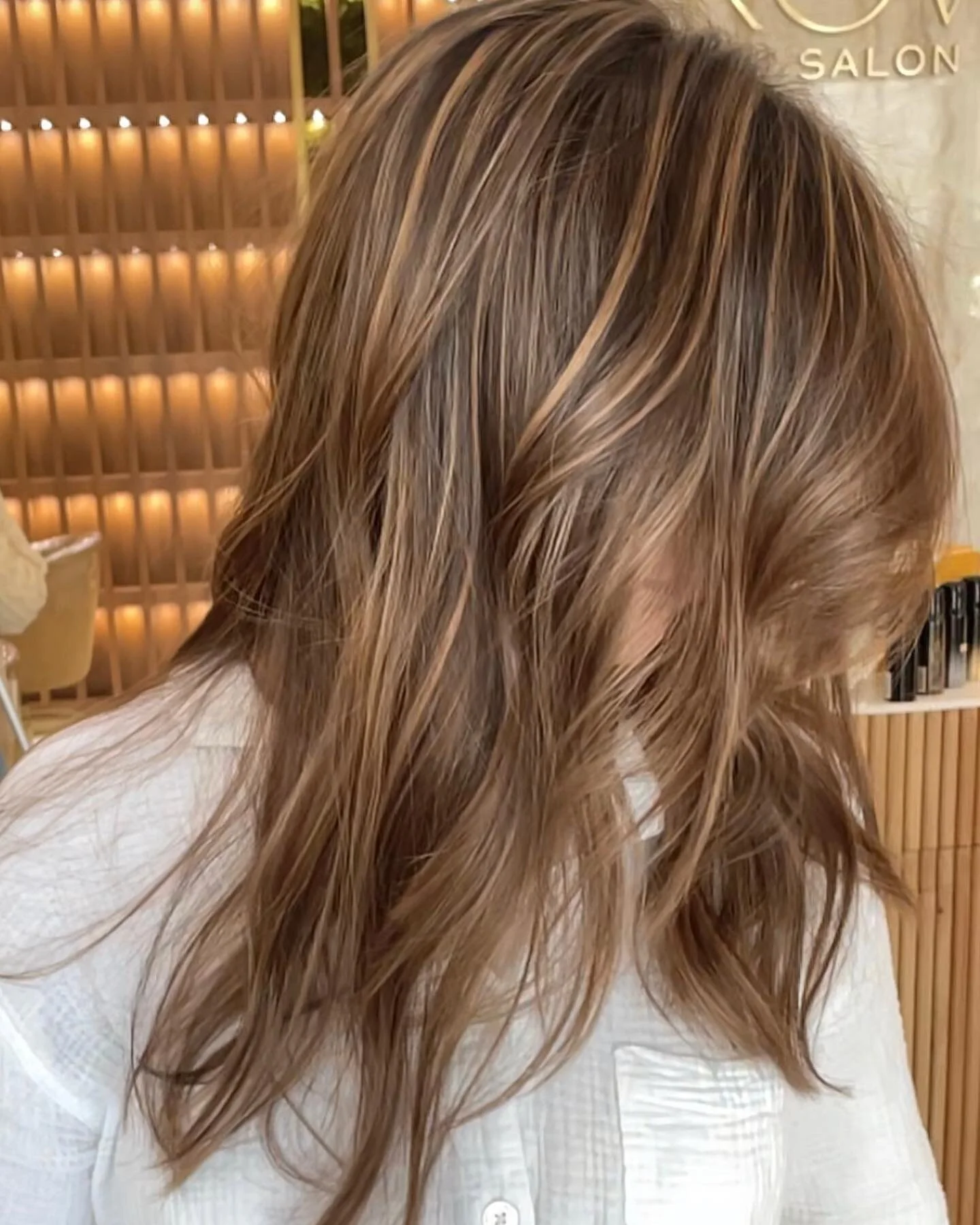 color by Jodi #rov&eacute;
.
.
.
.
.
.
#wellaobsessed #k18hair #oribeobsessed #oribe #redkinshadeseq #palmbeachhair #palmbeachbalayage #delraybeachhair #delraybeachbalayage #brunettebalayage #brunnette #rootshadow