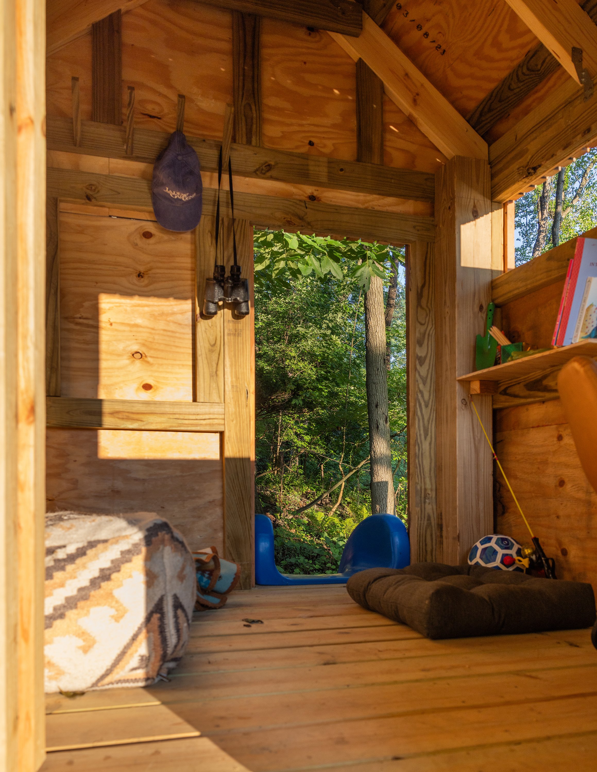 TreeHouse-16_sm.jpg