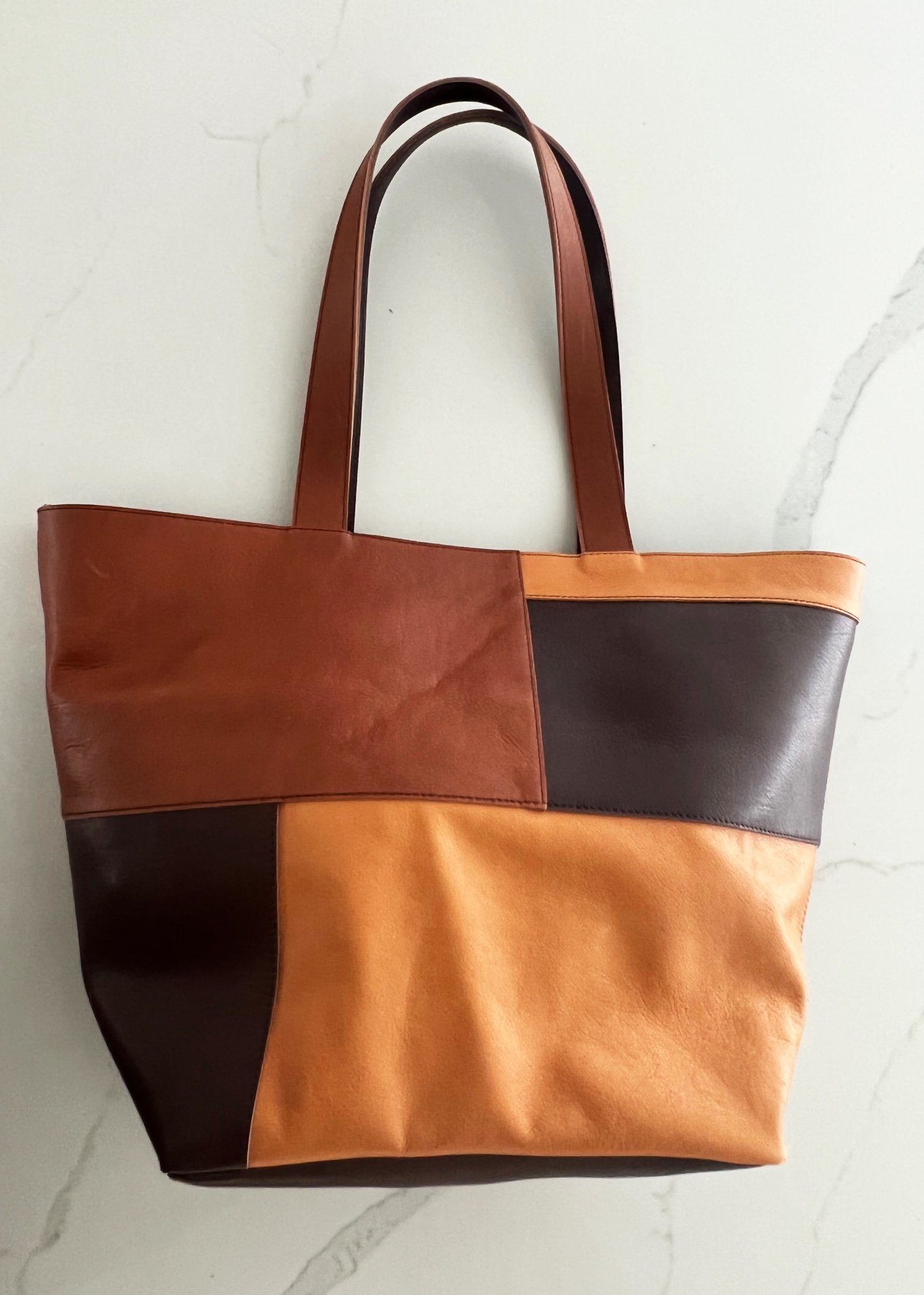 Tote_Front.jpg