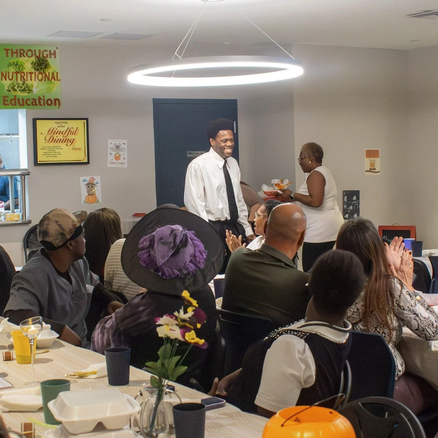 Last night we had our first Parent's Night in our new location, and it was a blast!🥳😄 We hosted the families of our members for a tour and a fantastic meal prepared by our members in the Culinary Unit! Javary, one of our members, created an importa