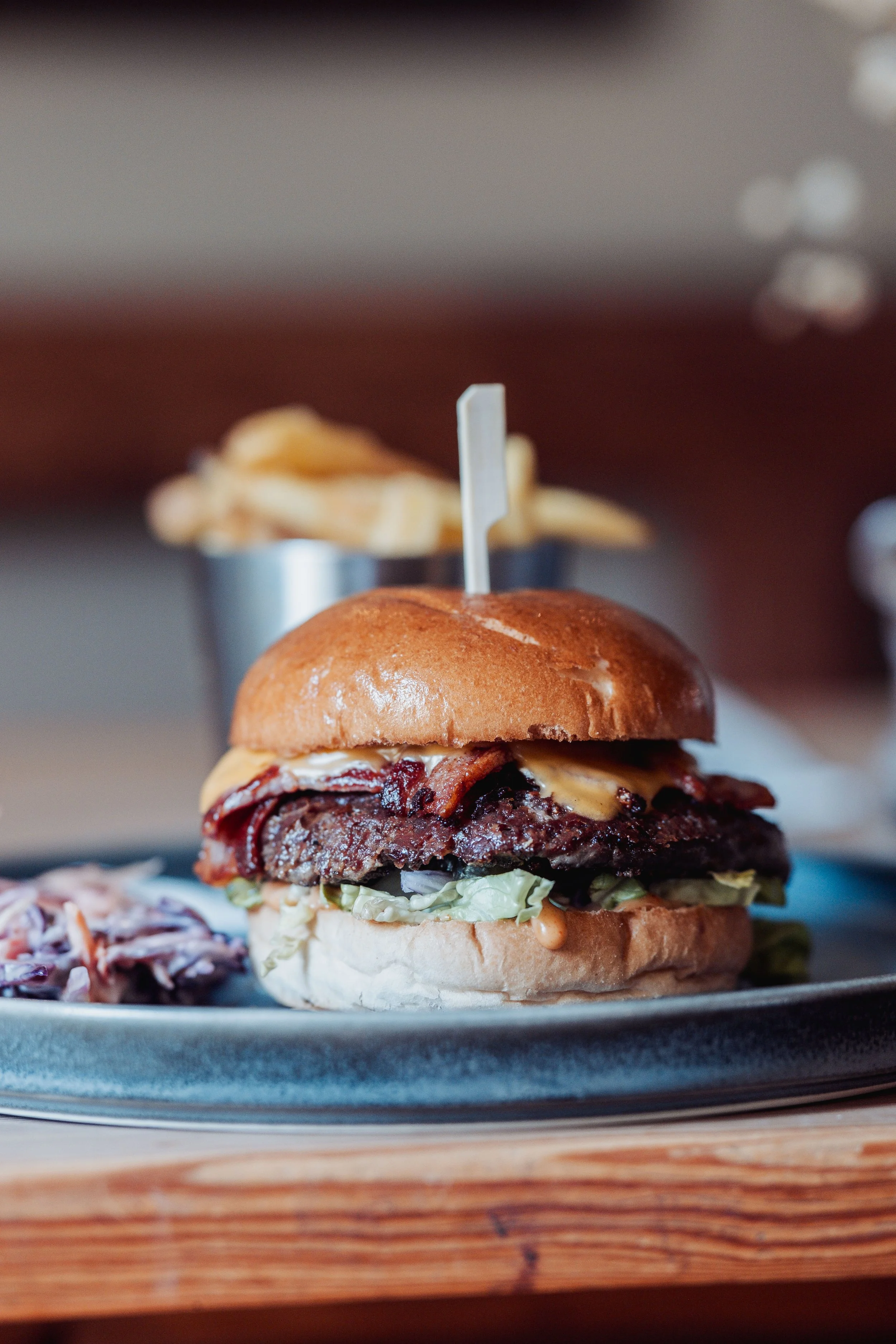 The incredible burger at the George and Dragon, Swallowfield