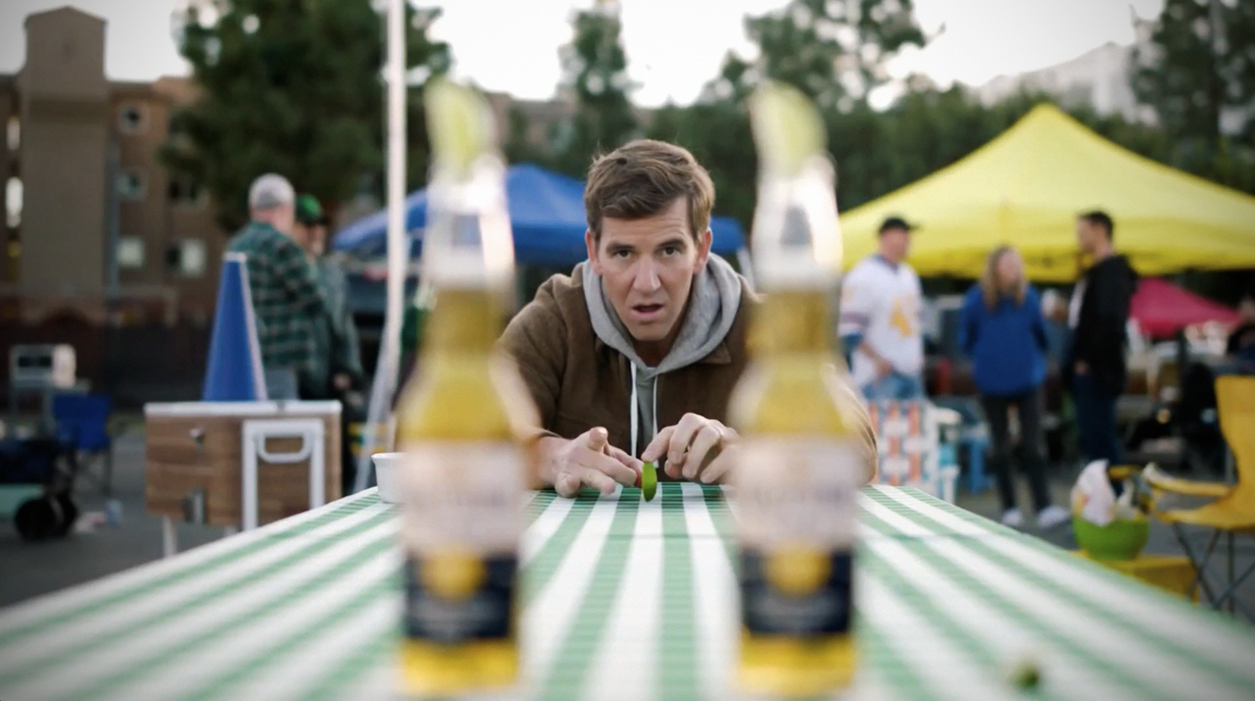 Corona — For the Fans Who Never Lose ft. Eli Manning, Carmelo Anthony