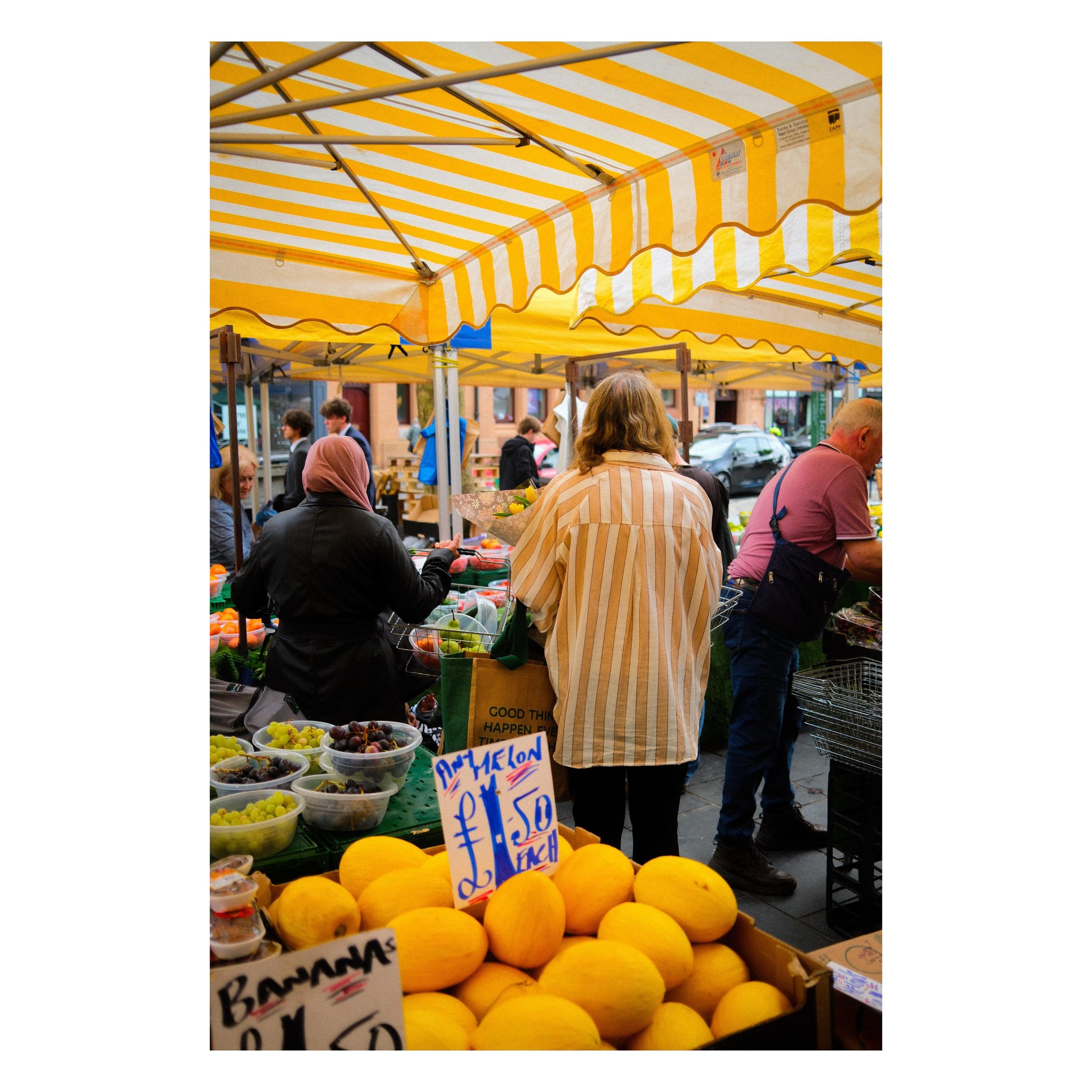 Market day

#fujifilmx100vi #marketday #stalbans #freshfruit #lemons