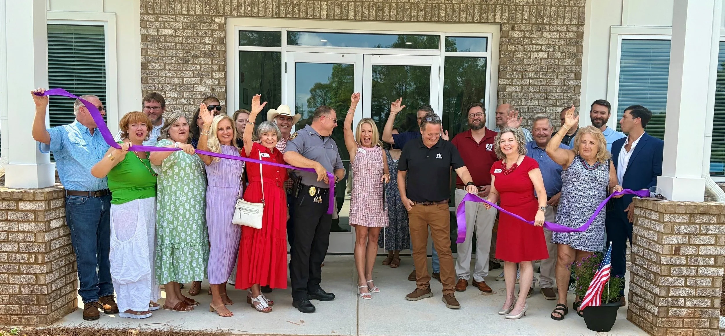 Ribbon Cutting Group 3.jpg