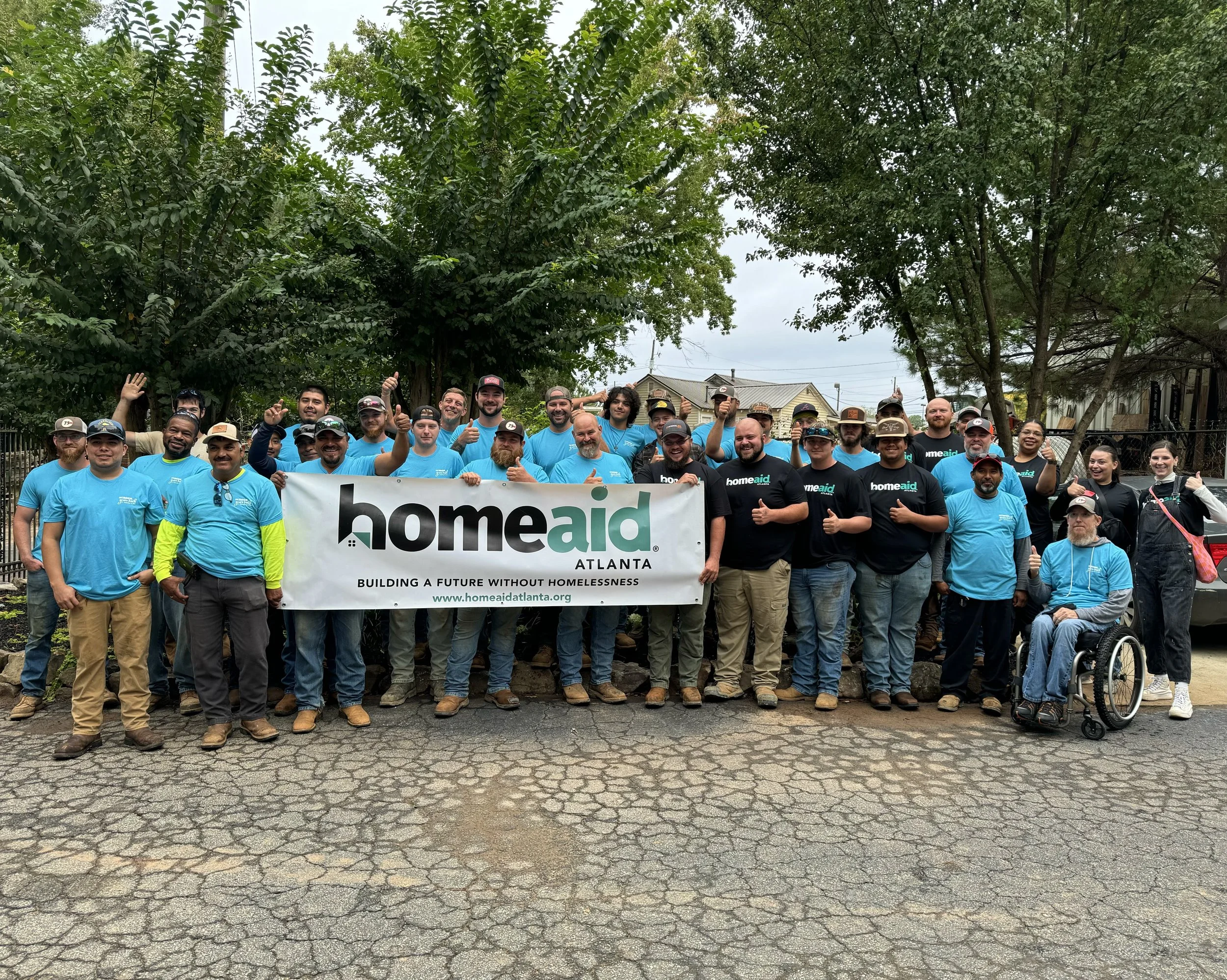 Volunteers Give Back at HomeAid Care Day&nbsp;