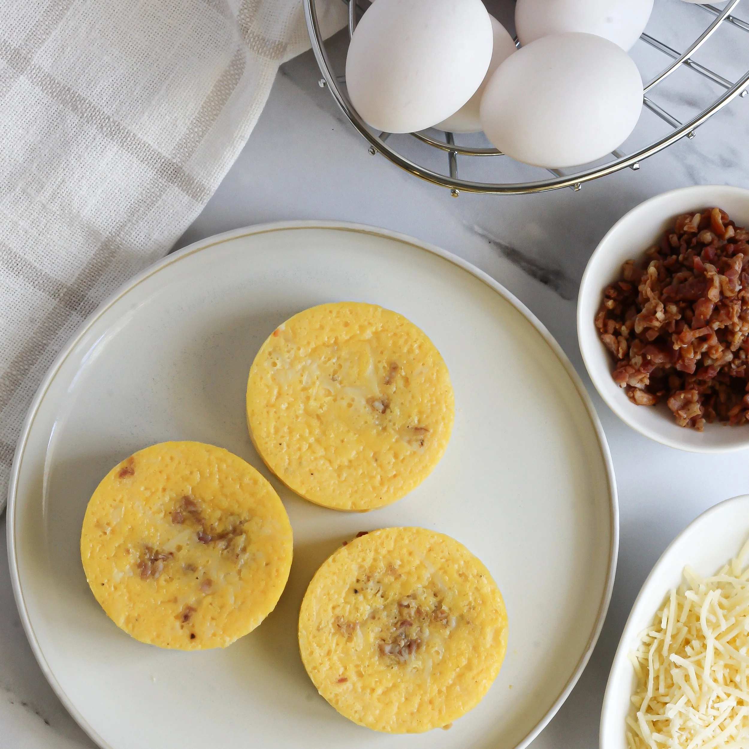 Bacon and Gruyere Egg Bites (Starbucks Dupe)