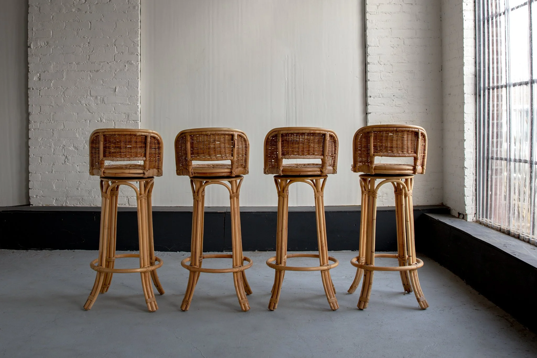 TPARKER-BUZZETTA-FURNITURE2125 1.jpg