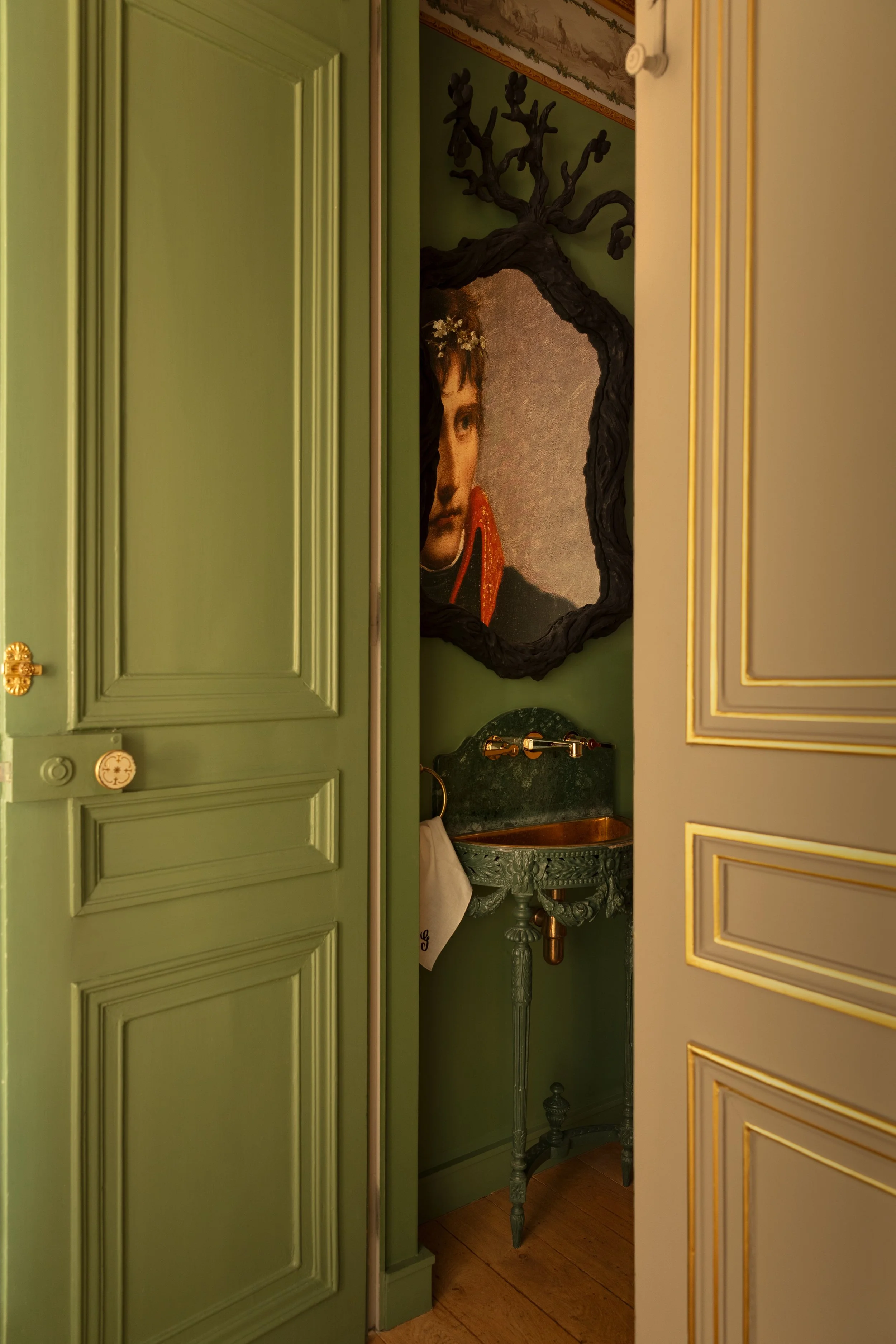 TREVOR PARKER - GK - PARIS -14585-Edit.jpg
