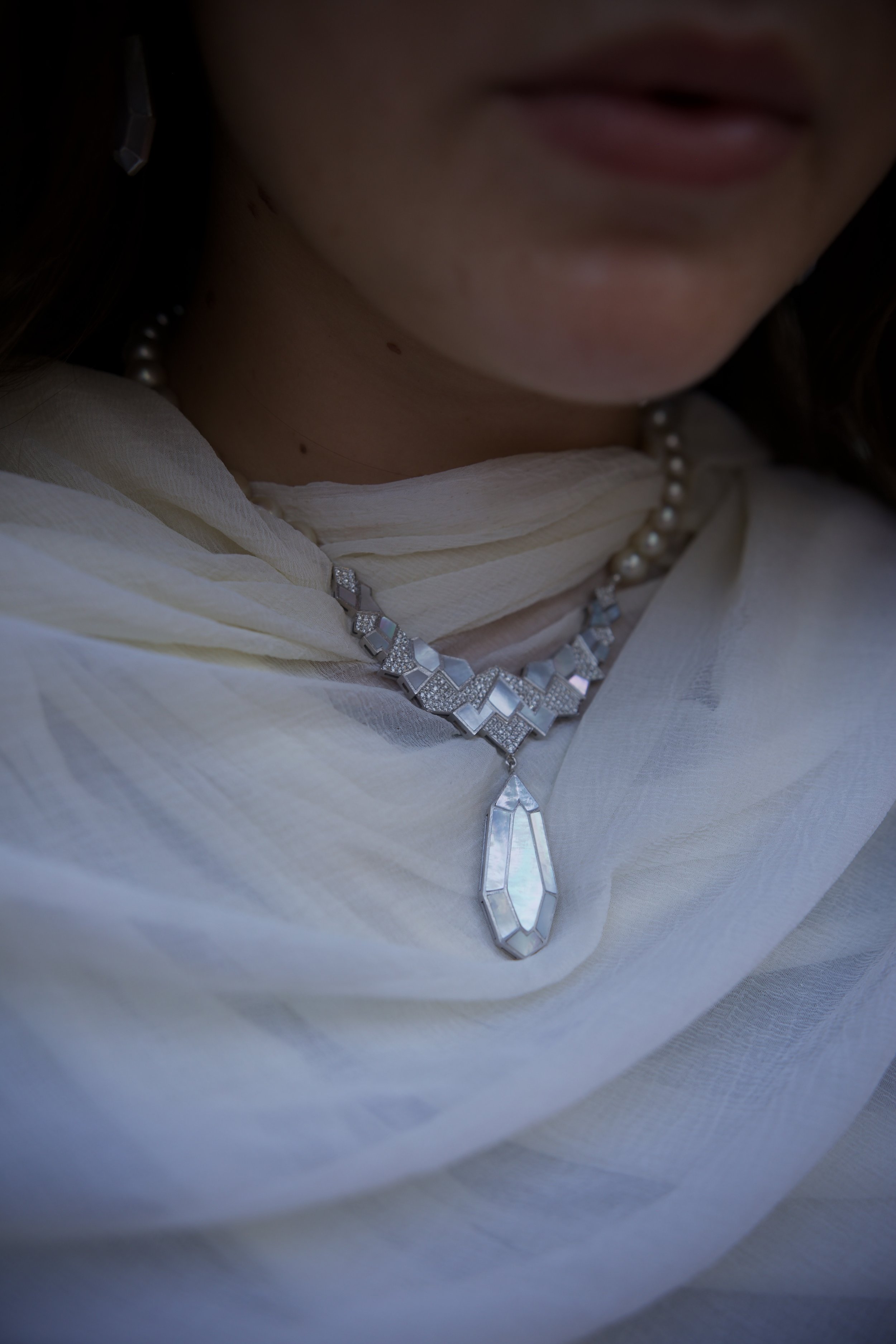 Comet Necklace Elissar Jewels pearl mother of pearl gold.jpeg