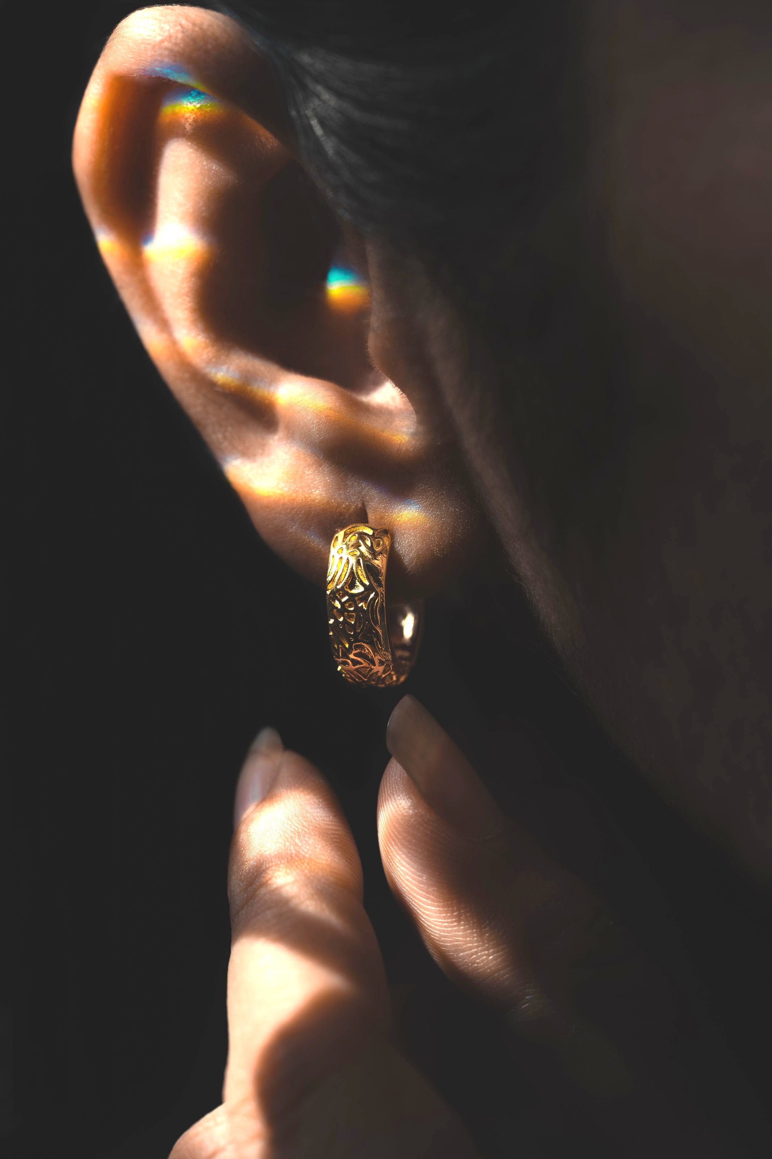 Outre+Hoops+Solid+18k+yellow+Gold+Elissar+Jewels++.jpg