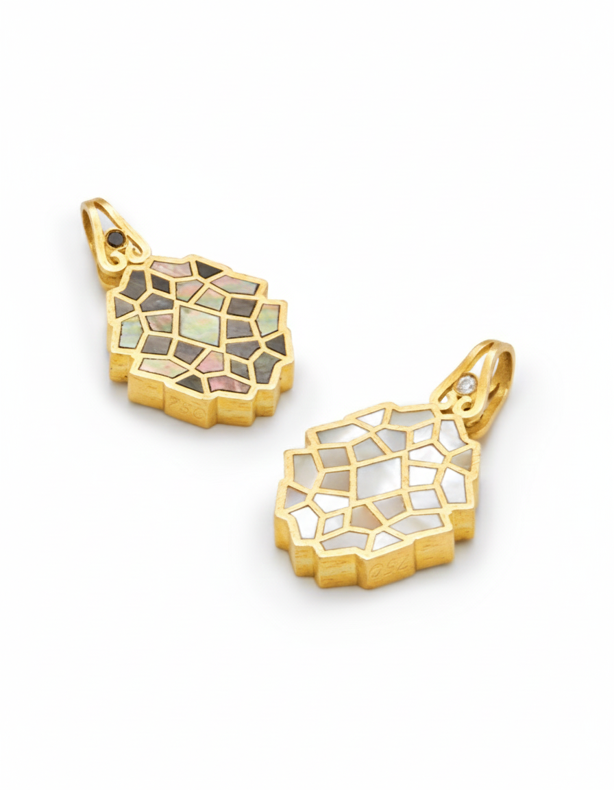 ElissarJewels Kaleidoscope Pendant 3.PNG