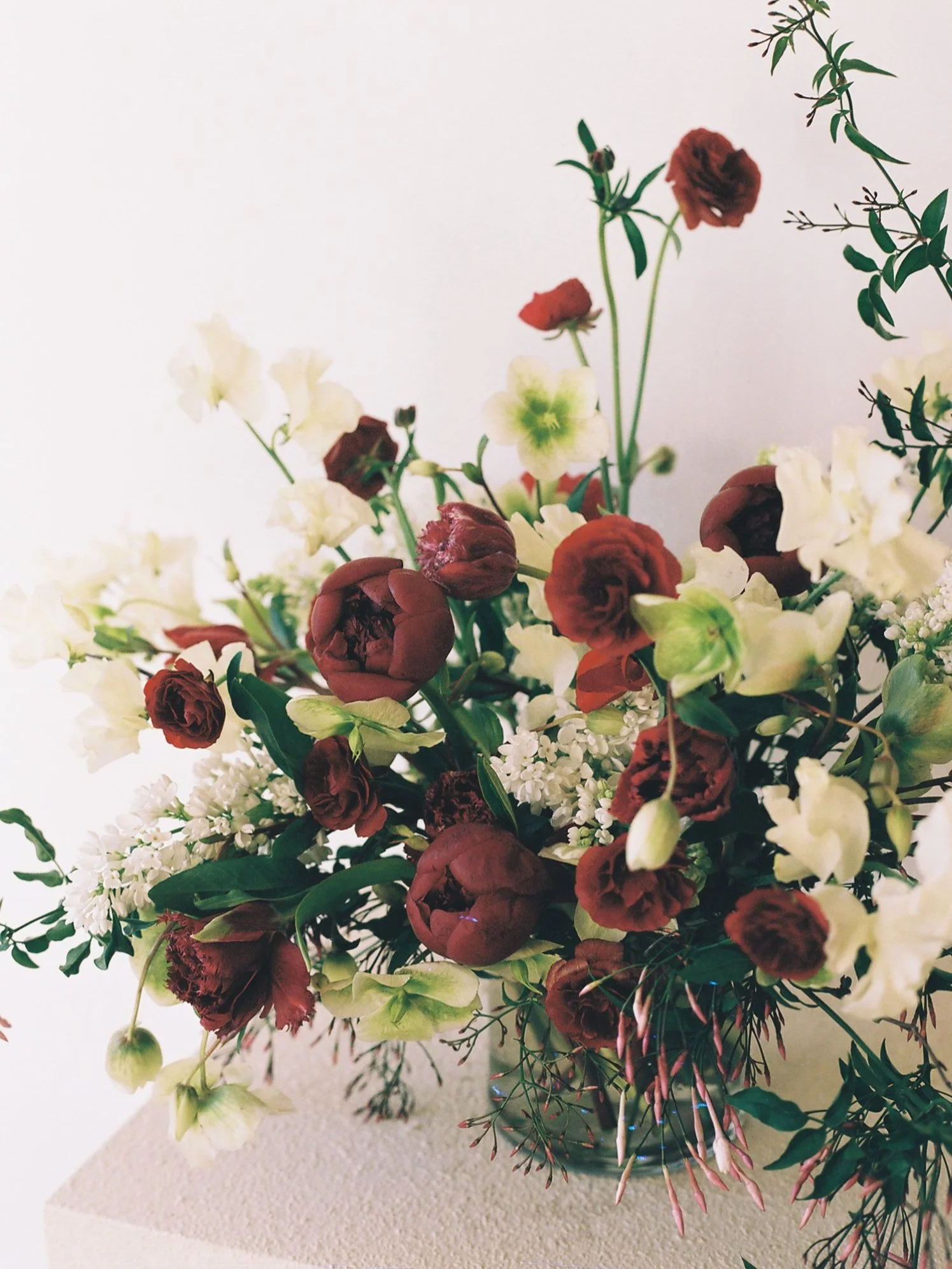 PRE-ORDER | V-Day Classic White & Red Vase Arrangement