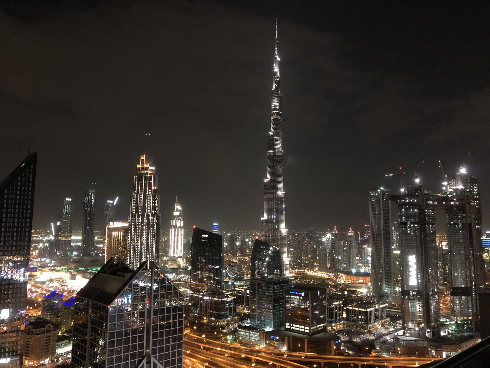 the-futuristic-skyscrapers-of-dubai-2023-11-27-05-26-32-utc.jpeg