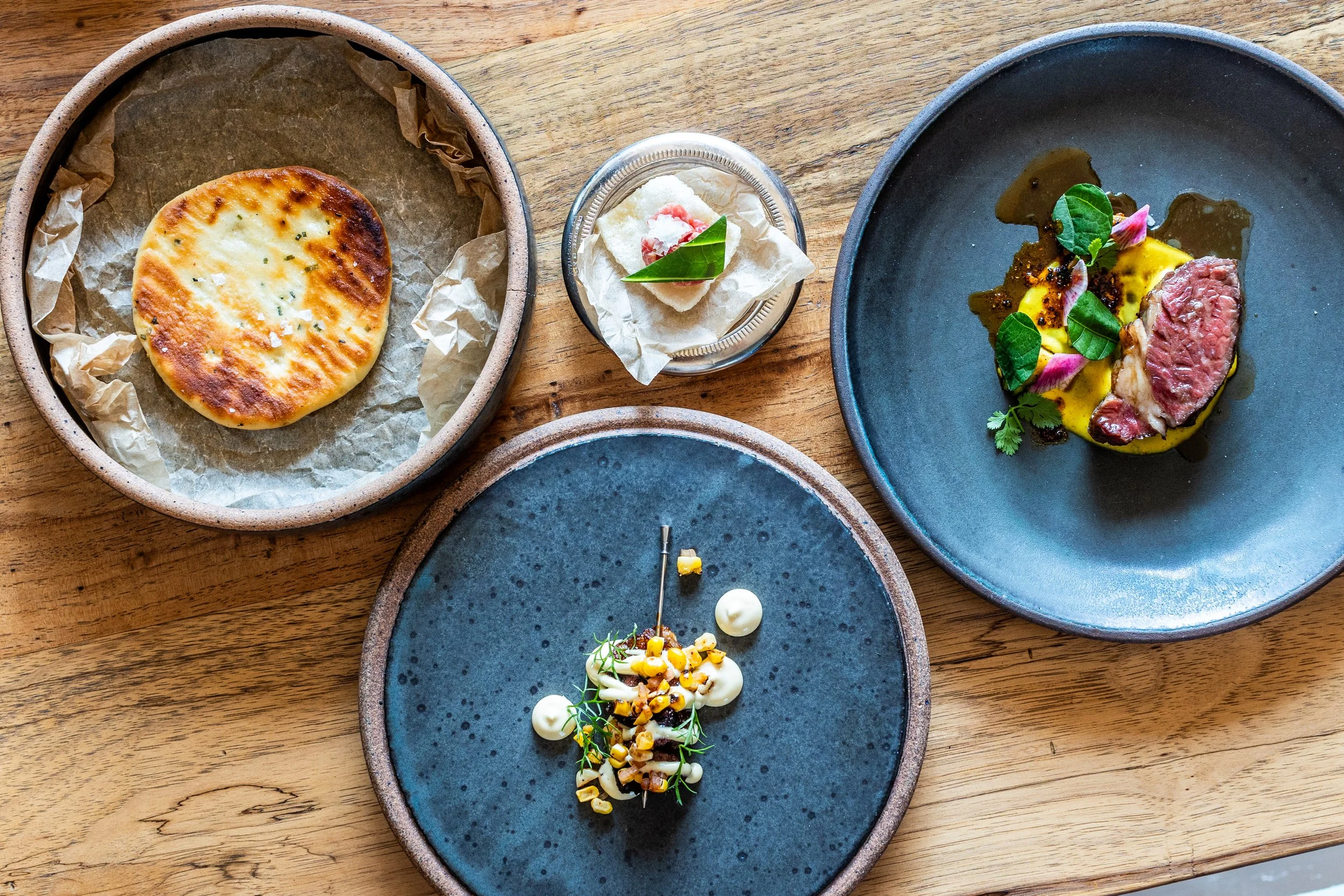 akaushi ribeye with naan and tartare