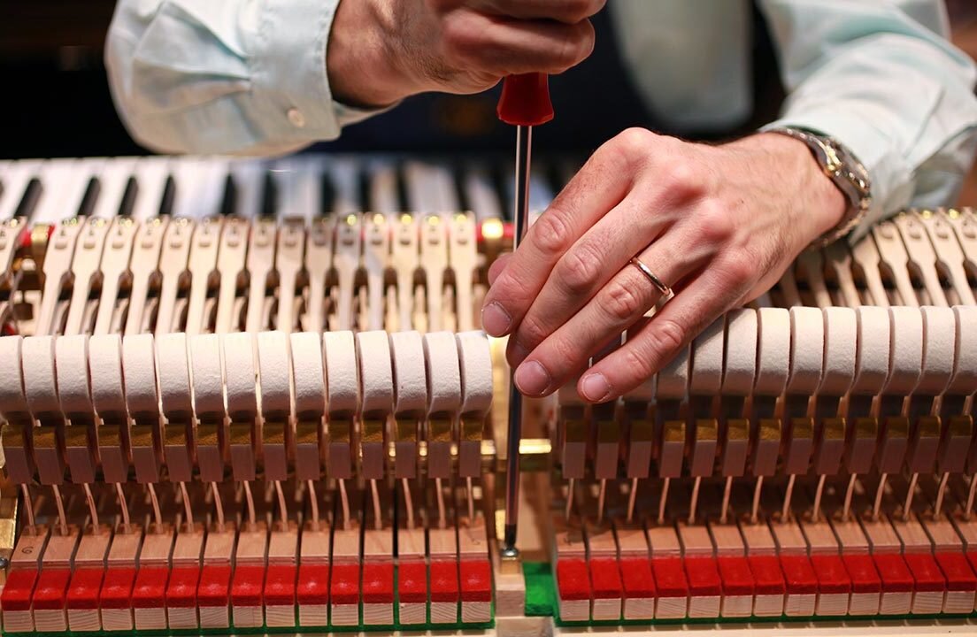 how-much-does-it-cost-to-tune-a-piano-1104x720.jpg