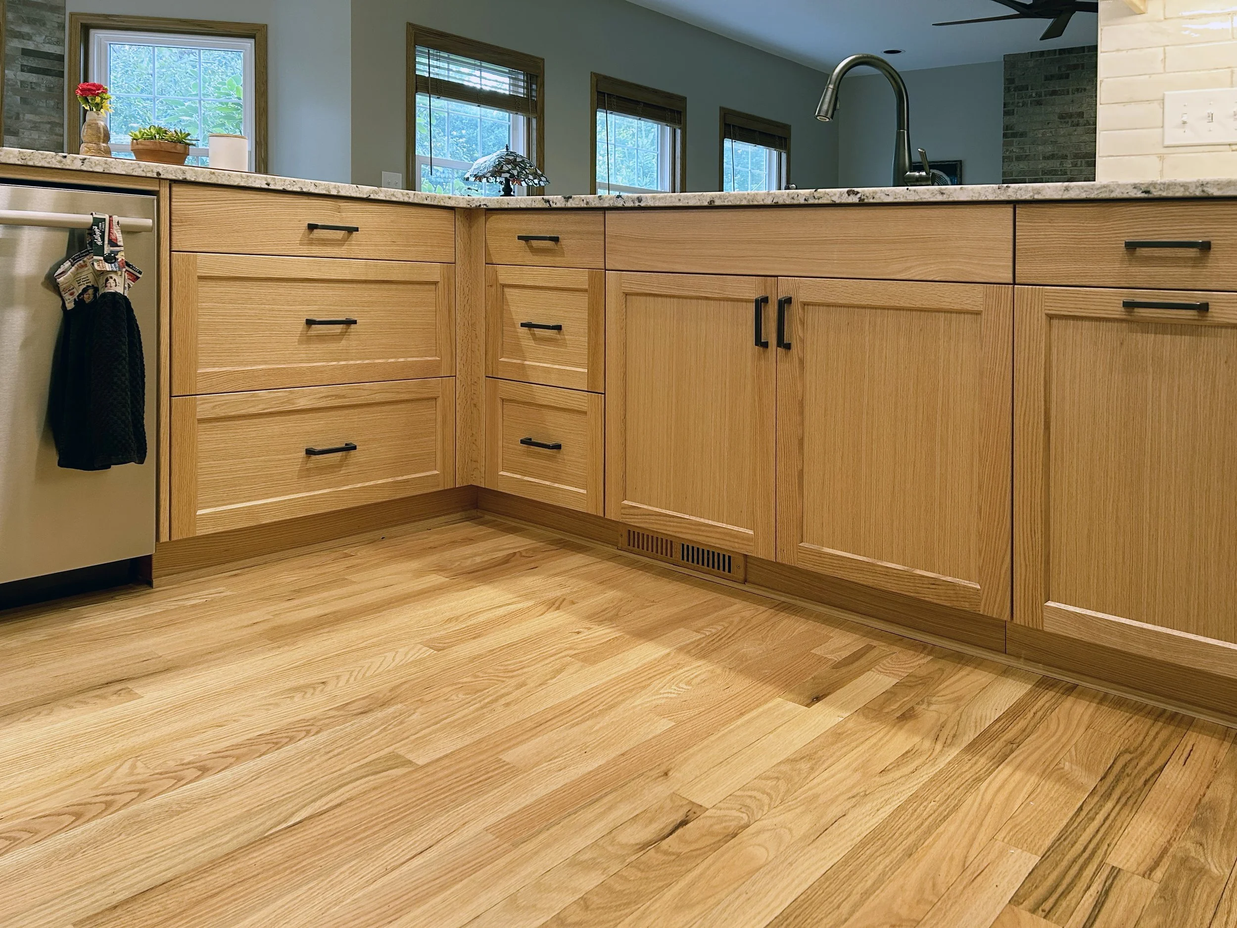 Custom Rift Red Oak Shaker Kitchen