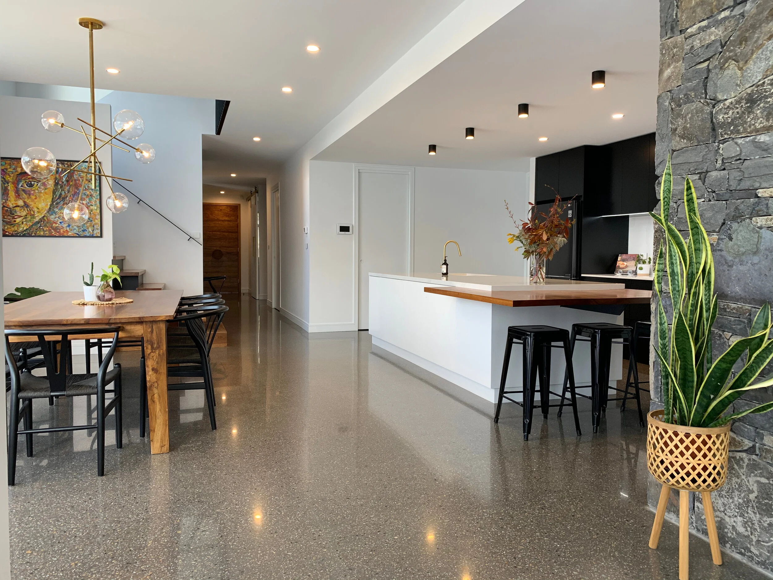 Skene Kitchen din 2.jpg