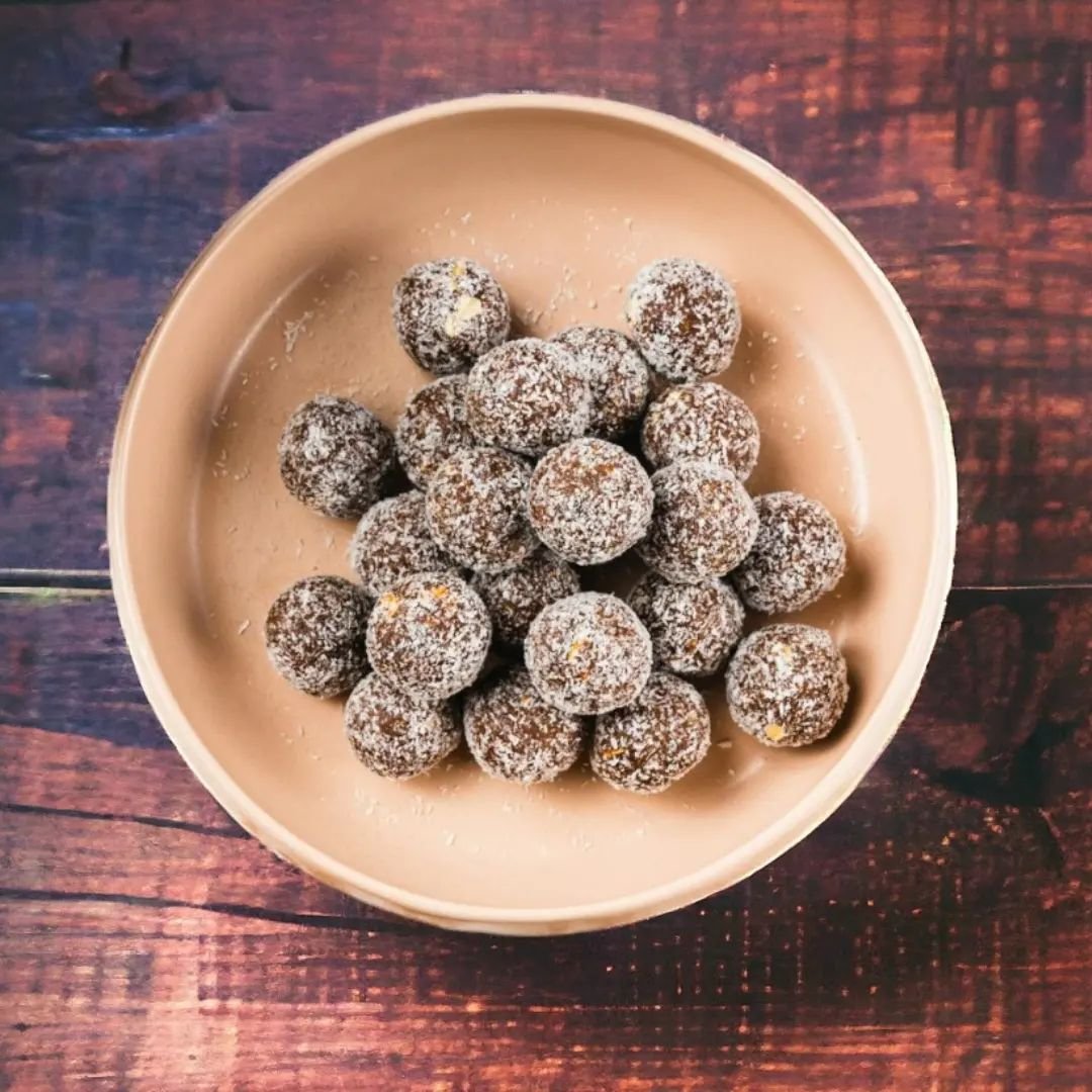 Homemade Cacao Balls 🙌
Who remembers our Our Co-founder Jens amazing Cacao protien balls? They were such a hit! 
.
.
#ceremonialcacao #cacao #cacaoceremony #foodofthegods #foodies #foodiesofinstagram #healingvibrations #healthfoods #holisticnutritio