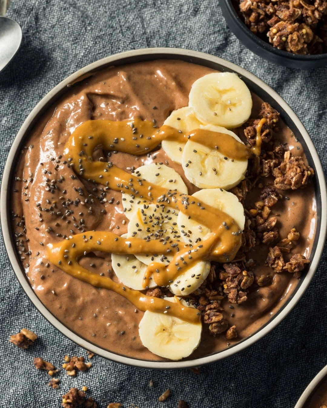 New Recipe!
Ceremonial Cacao, Banana &amp; Granola Smoothie Bowl

A grounding, heart-opening breakfast that blends creamy cacao goodness with the perfect crunch.

🌿 Ingredients (serves 1&ndash;2)

Smoothie base:

1 frozen banana
&frac12; ripe avocad