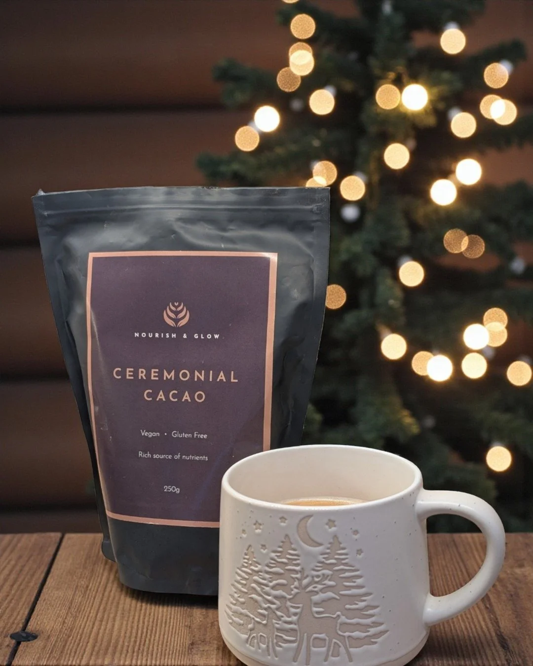 There&rsquo;s something magical about slowing down with a cup of rich, silky ceremonial cacao during the festive season. ✨🎄
If you&rsquo;re looking for a thoughtful Christmas gift that nourishes the body and the soul, our Nourish &amp; Glow Ceremoni