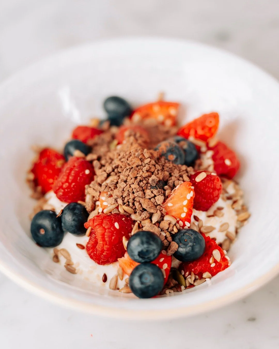 Kick twixmas off with a fresh bowl of greek yoghurt, berries and Ceremonial Cacao! 
. 
.
 #WellnessSimplified #StressLessLiveMore #PlantPoweredCalm #PlantPower #MindfulMoments #MindfulLiving #DailyRitual #HolisticHealth #InnerPeace #MagnesiumBoost #c