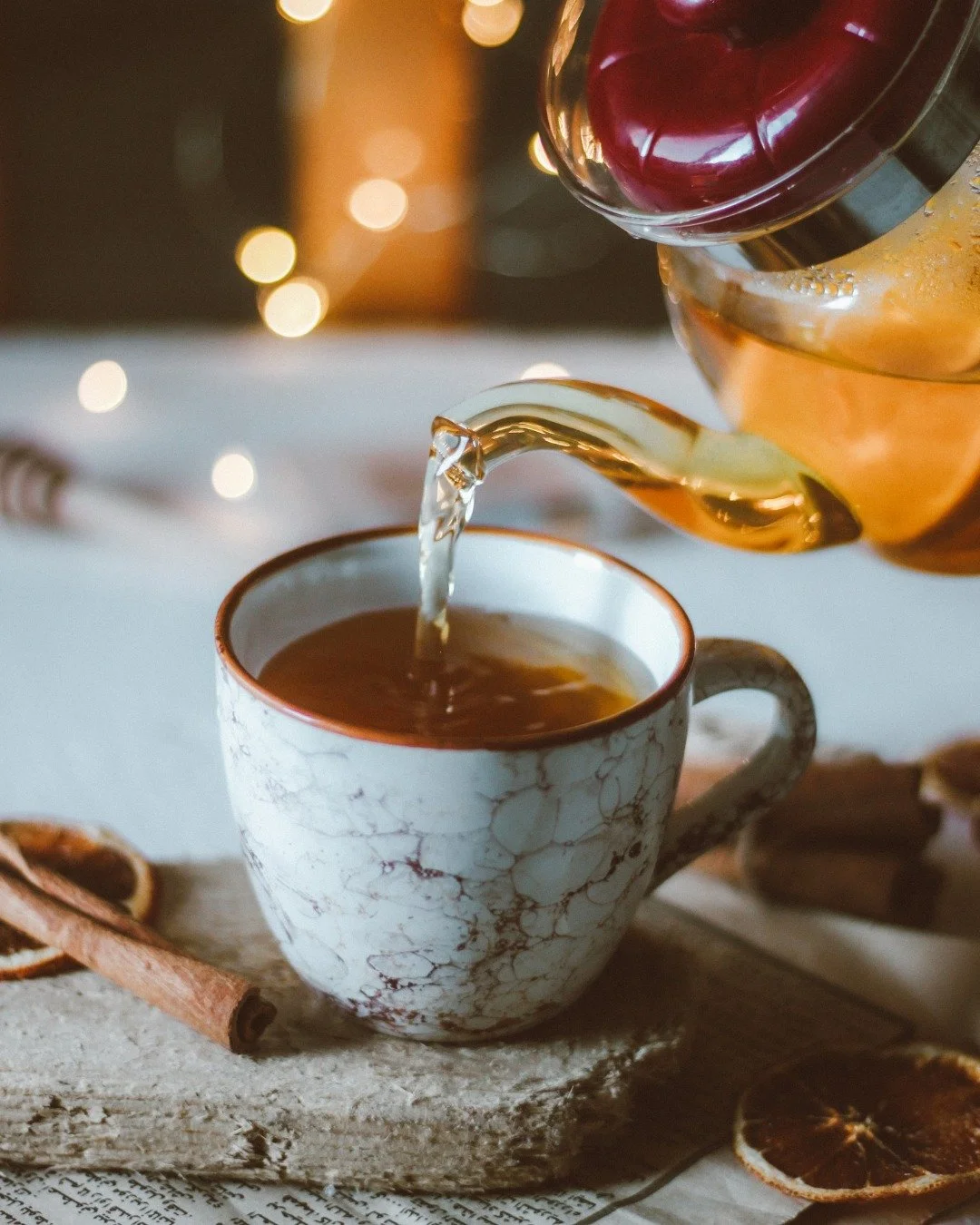 🍄 Chaga Tea: the ancient forest medicine your body&rsquo;s been craving 🍯

Slow pours. Steaming cups. A ritual rooted in the wild. 

Chaga Tea has been used for centuries as a powerful medicinal mushroom &mdash; prized for its grounding energy, imm