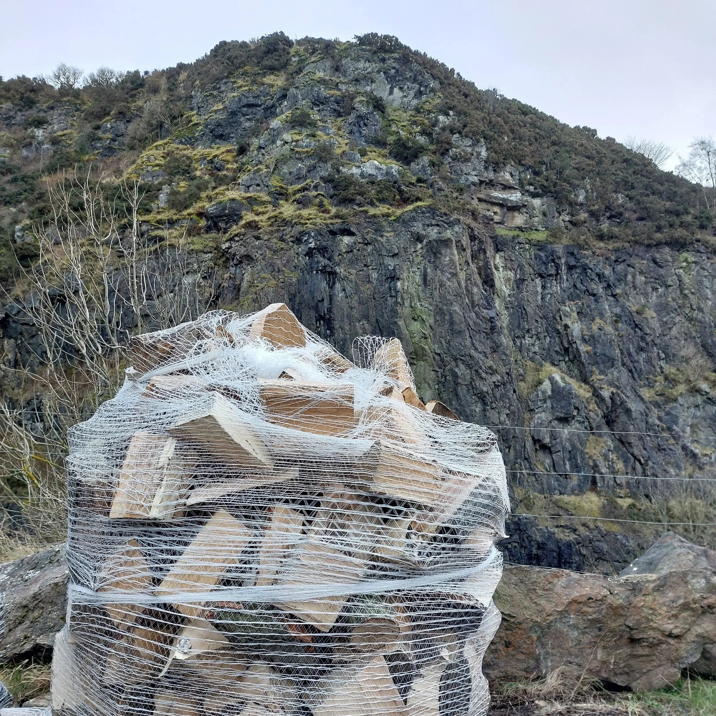 1.5 cubic meters of loose seasoned hardwood (equivalent to 40 bags)