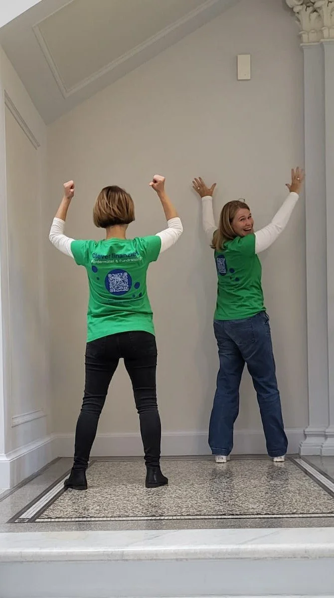 Fundraising und Foerdermittel fuer Vereine, gemeinnuetzige Organisationen und Kommunen erklaeren die Expertinnen Christina Merz und Sabine Volkert