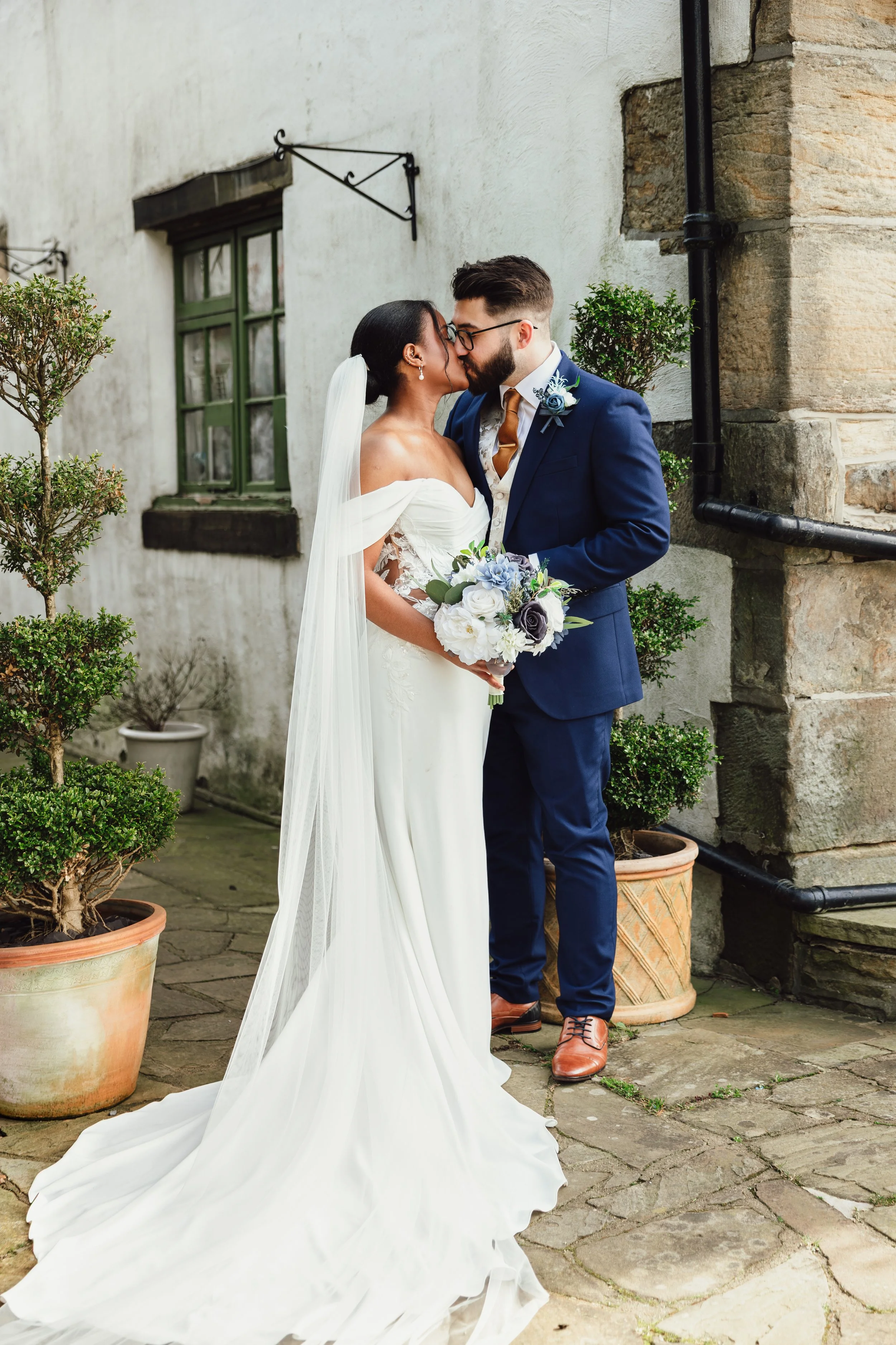 the blackhorse inn clifton wedding photographer brighouse west yorkshire photography