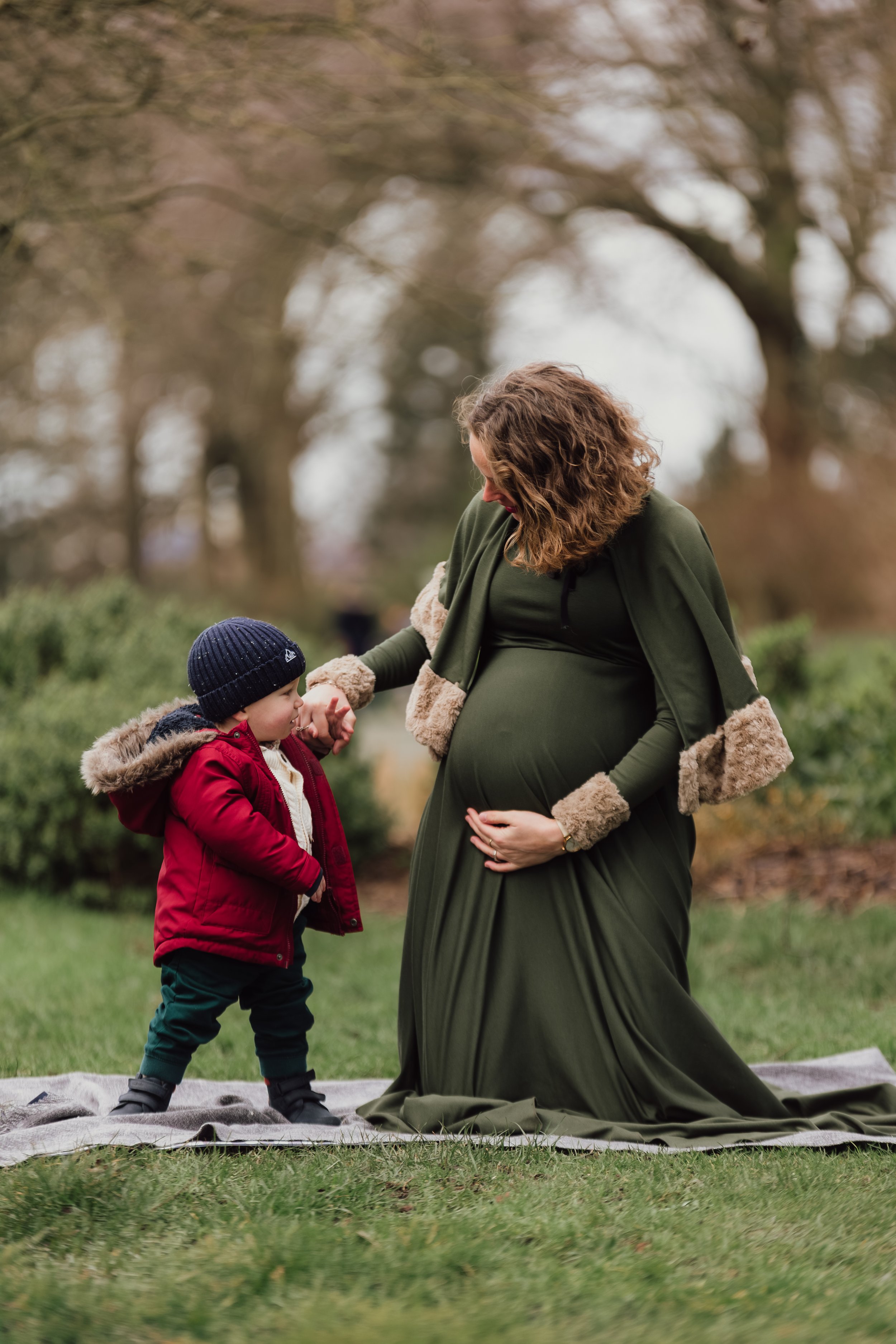 outdoor maternity photo sessions halifax west yorkshire