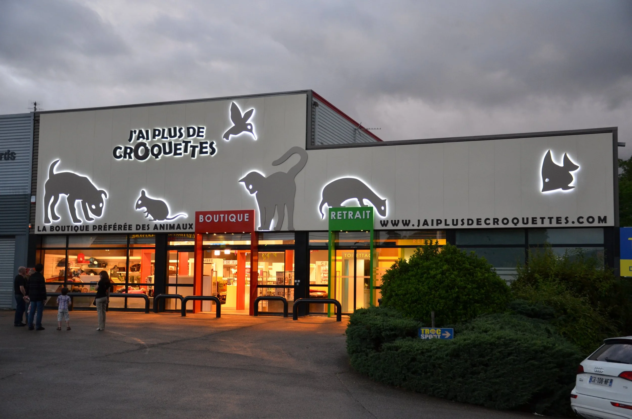 Boutique - J'AI PLUS DE CROQUETTES - CHAMPAGNE - AU - MONT - D'OR
