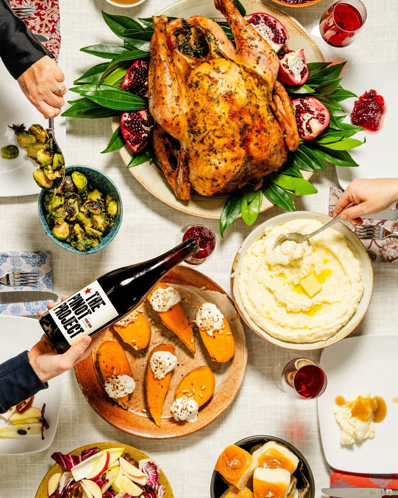 The golden rule of Thanksgiving? Save room for second helpings...of Pinot Noir 🍷🦃