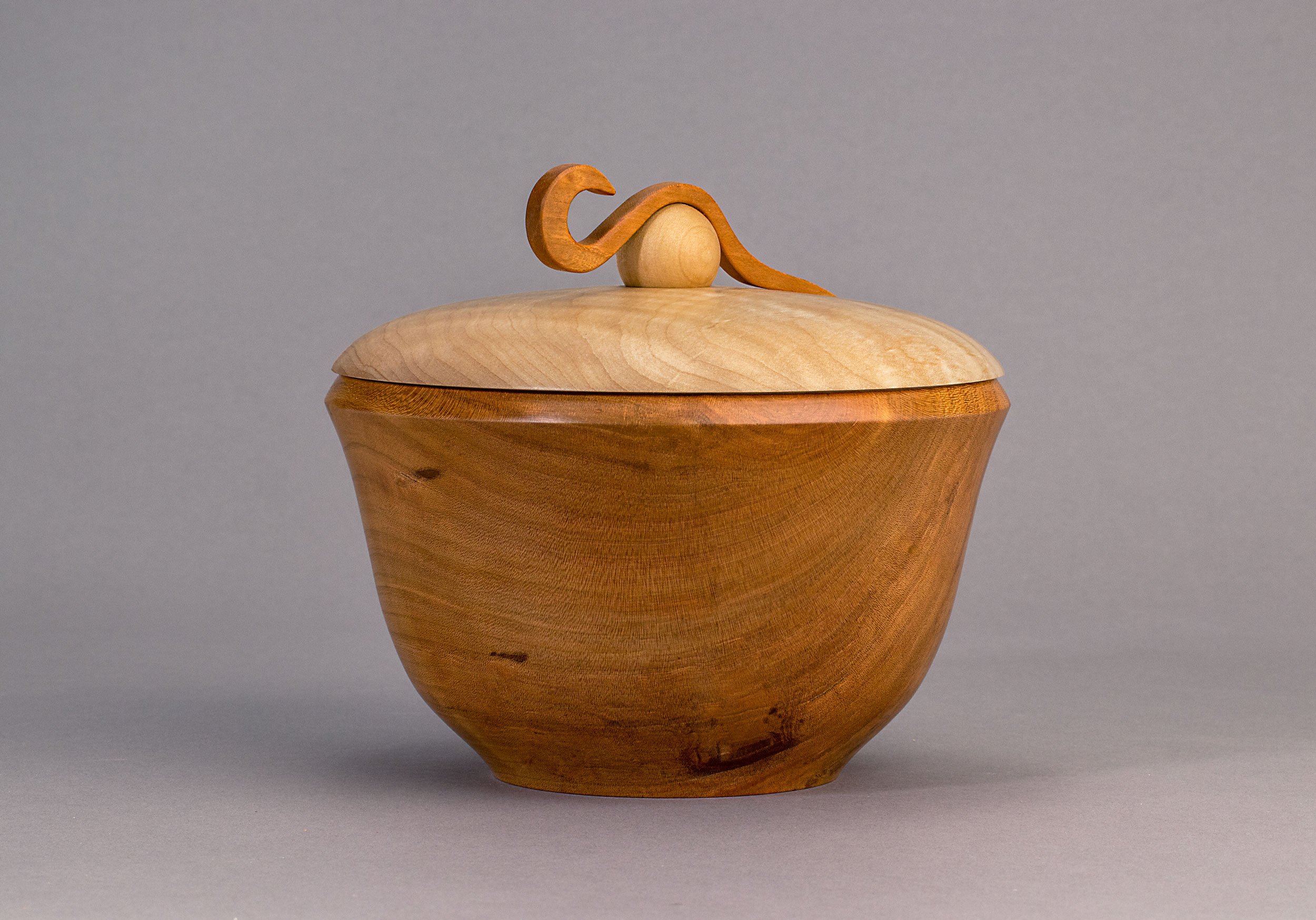 106A_cherry-bowl_maple-lid-curl-detail_2500x1748.jpg