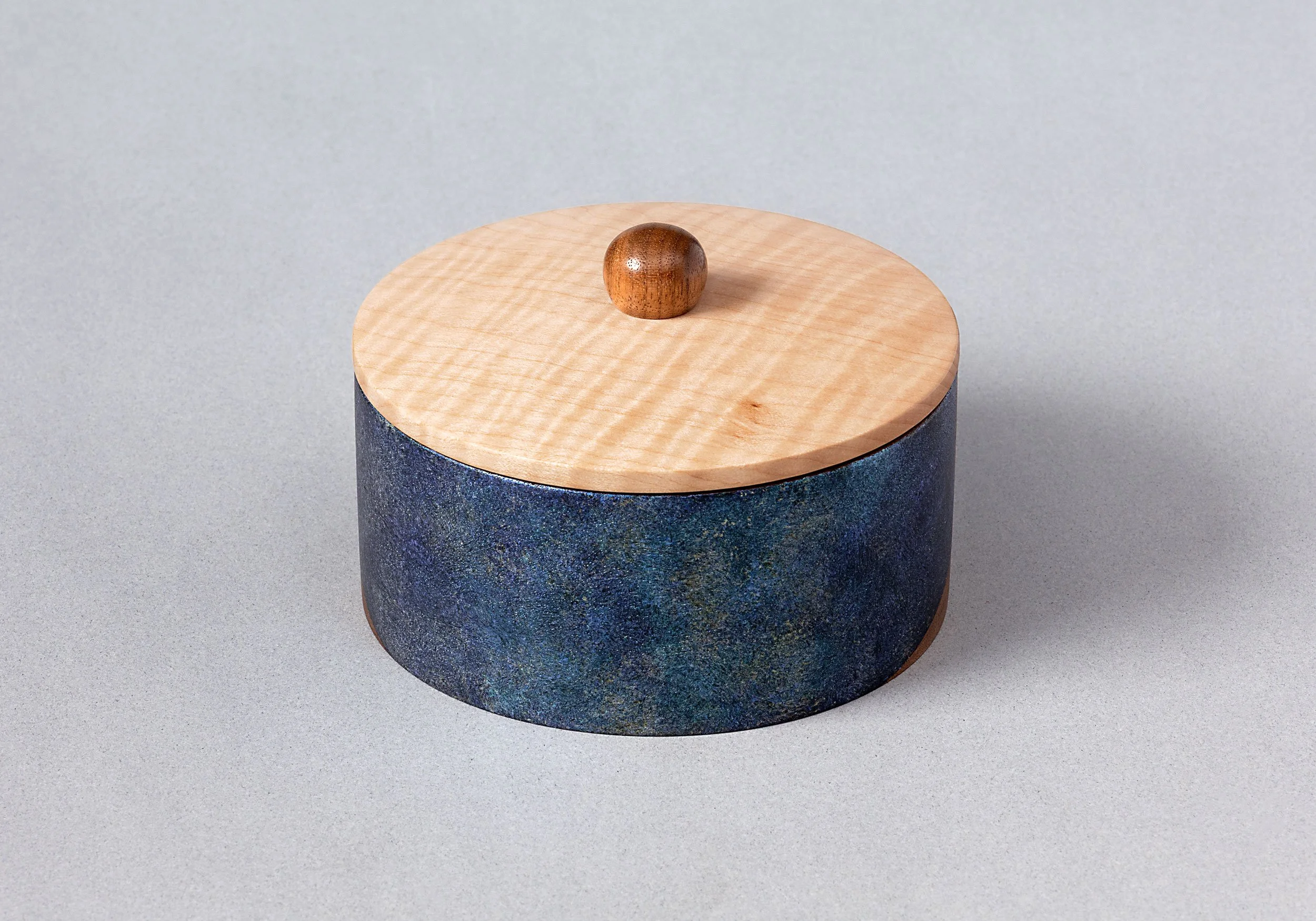 187D_walnut-box-curly-maple-lid_2500x1748.jpg
