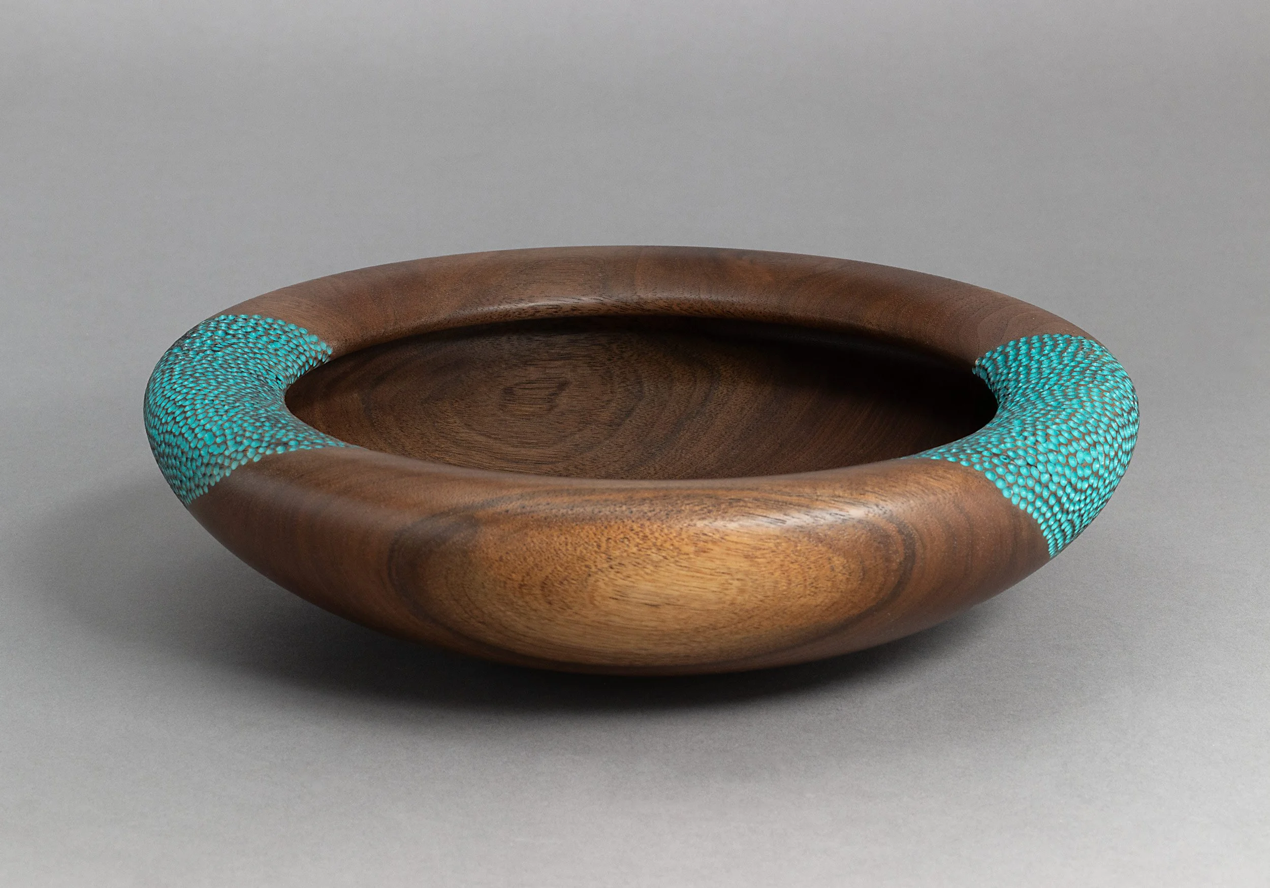 084A_walnut-bowl_blue-texture_2500x1748.jpg