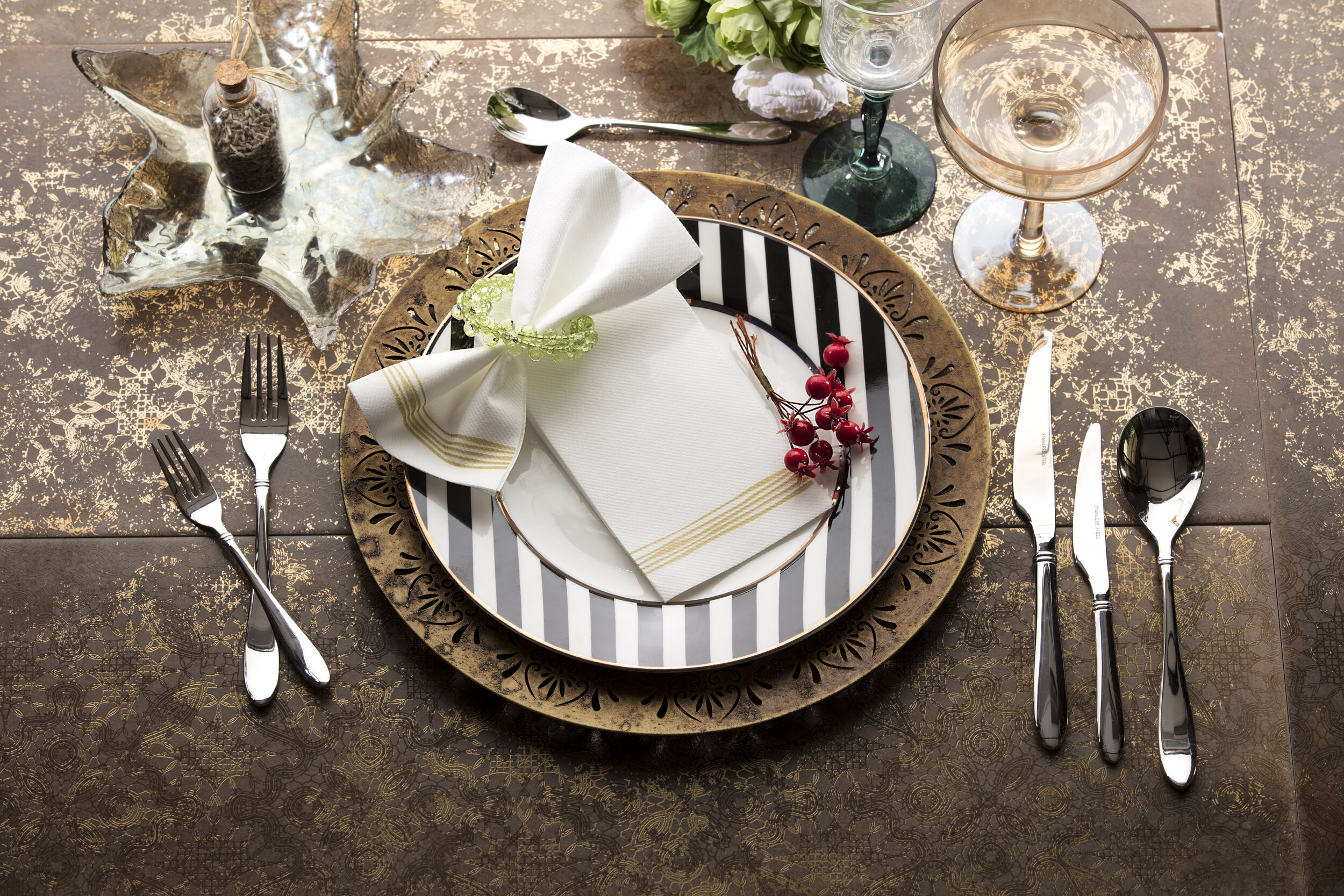 Add an upscale feel to your wedding or catered event by setting tables with These imposing colored linen-feel napkins.jpg