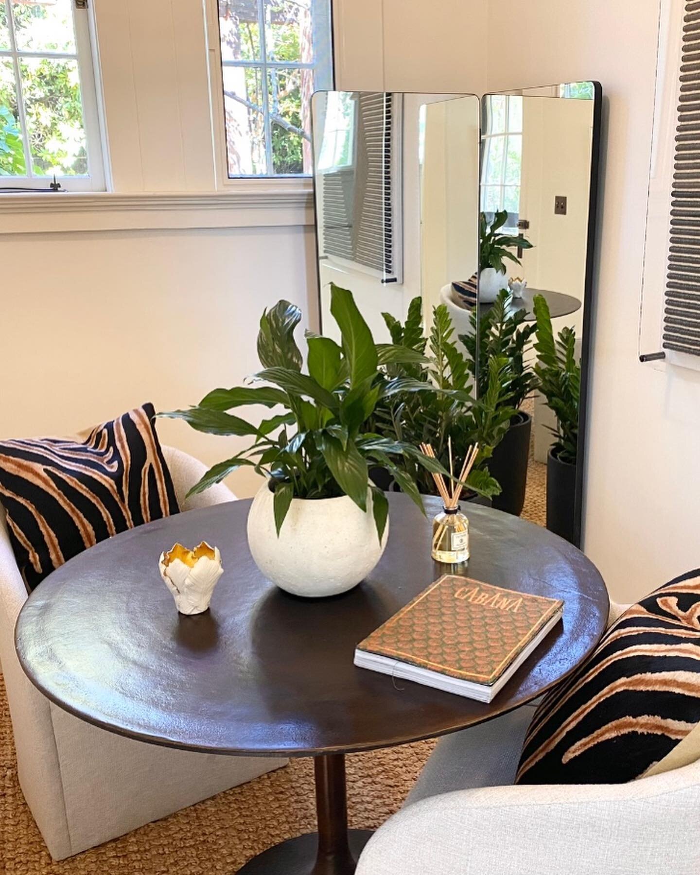 CUSTOM. Zebra footstool and pillows for our clients&rsquo; Santa Barbara studio. 🤎 (They look good in my office too 😊)
#hollykanedesign #montecito #santabarbara #californiahomedesign #customfurniture