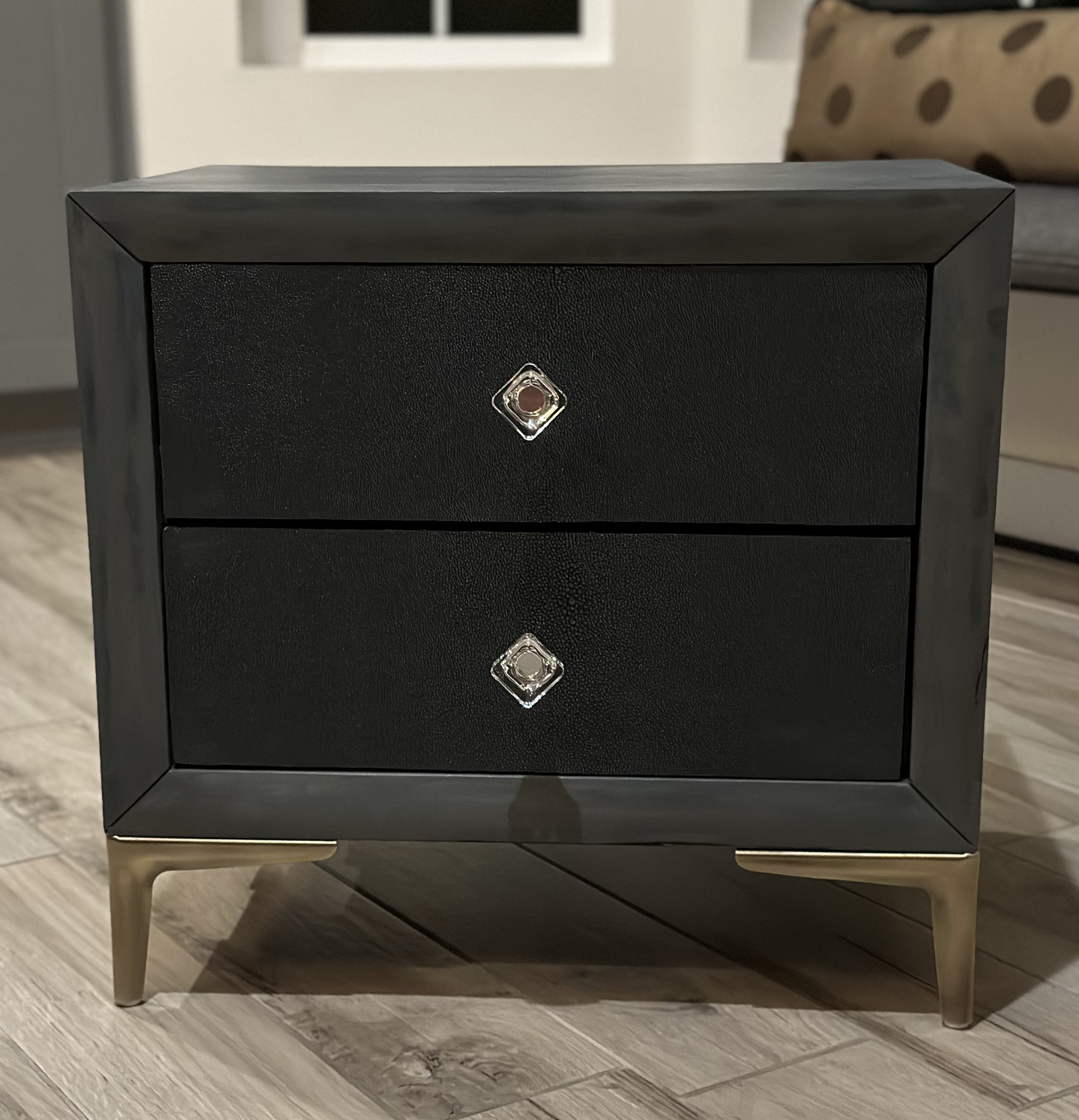 AFTERDARK TIDE#SLEEK NIGHTSTAND IN DARK BLUE AND NAVY SHAGREEN#WITH ACRYLIC AND BRASS HARDWARE