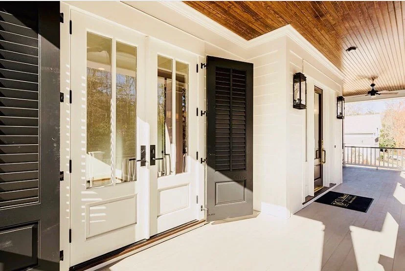 Front porch sittin&rsquo;: The best way to spend these breezy Carolina summer evenings!