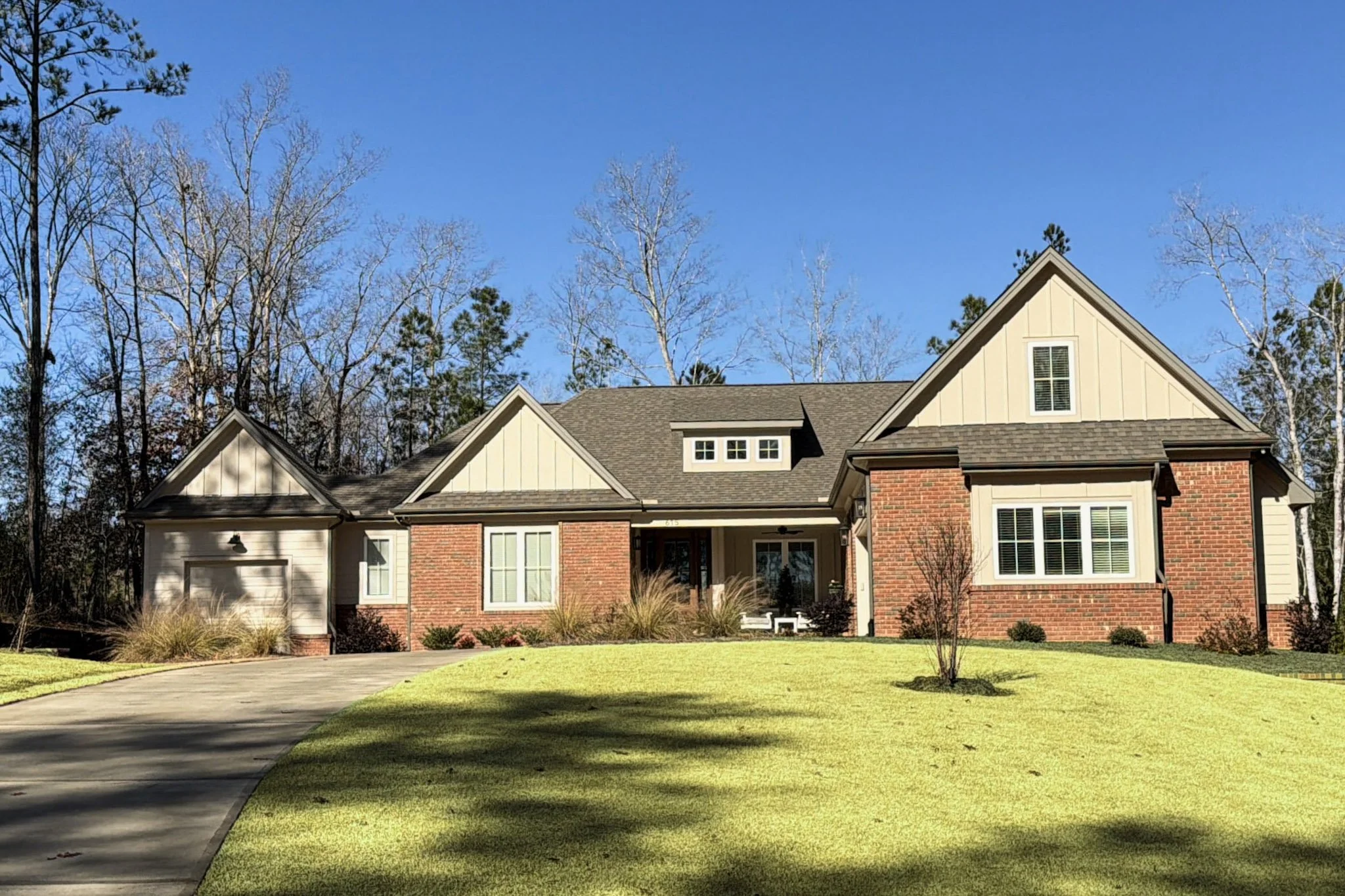 Library - 20 of 96.jpg