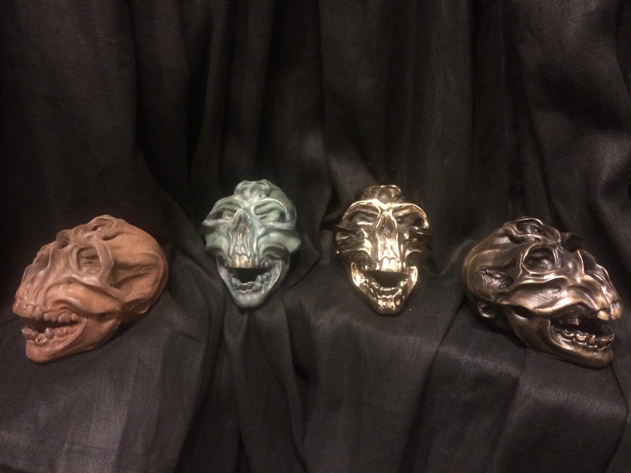 "Three-Eyed Monkey Man Skulls"
Cast Iron & Bronze Variations
6” x 5” x 4.5”