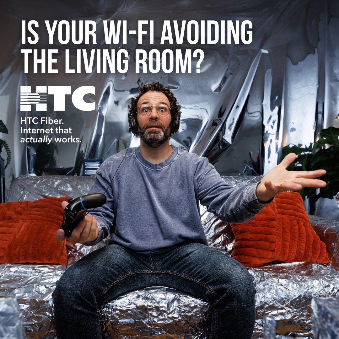 25-HTC-2293-InetCompetitor-Traffic-1080x1080-LivingRoom.jpg