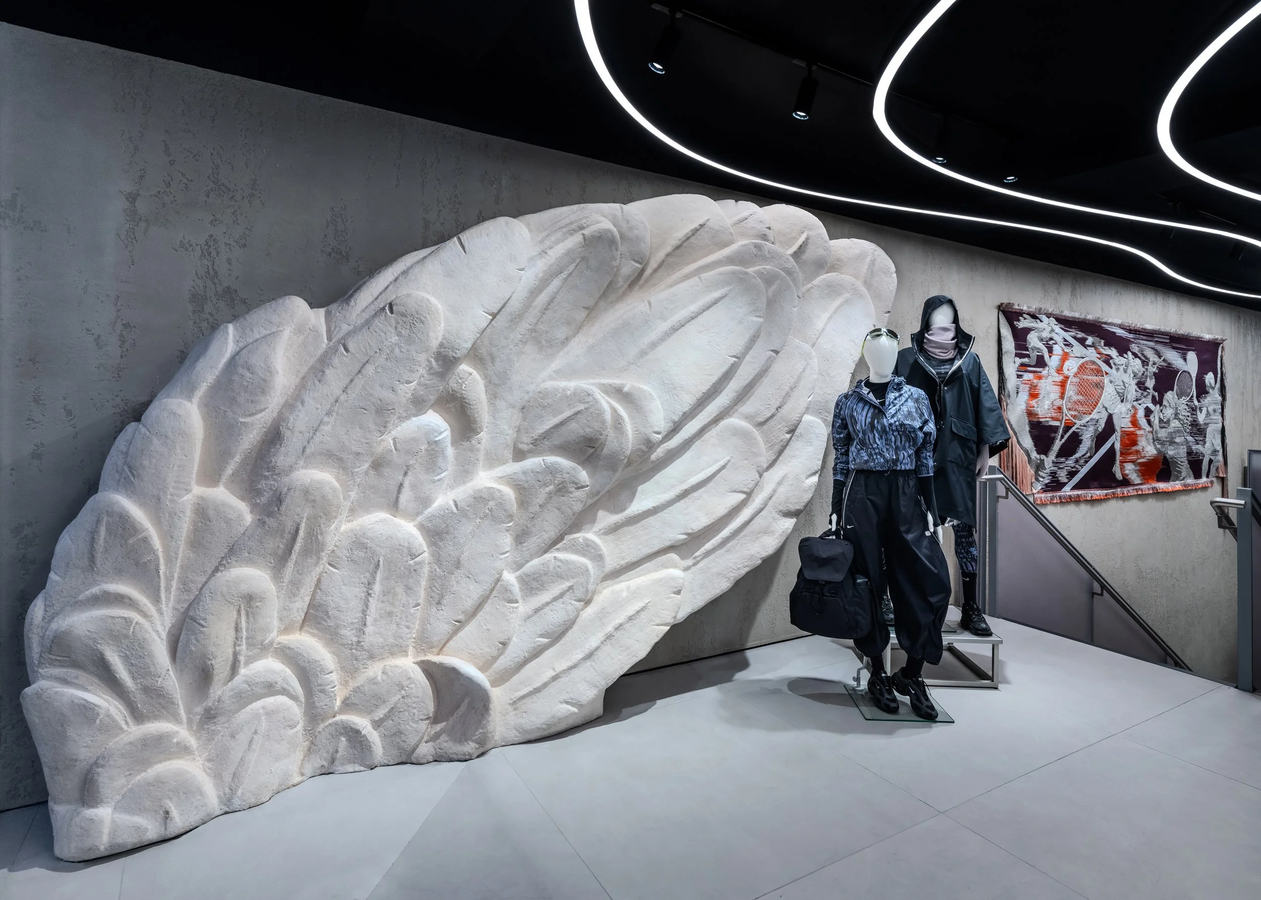 NIKE WOMEN KINGS RD_02.jpg