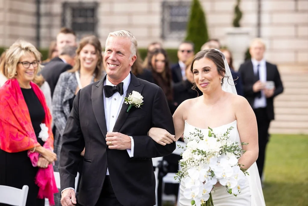 Adele &amp; Billy’s Elegant Black-Tie Wedding at the Grosse Pointe War Memorial | Grosse Pointe Farms, Michigan